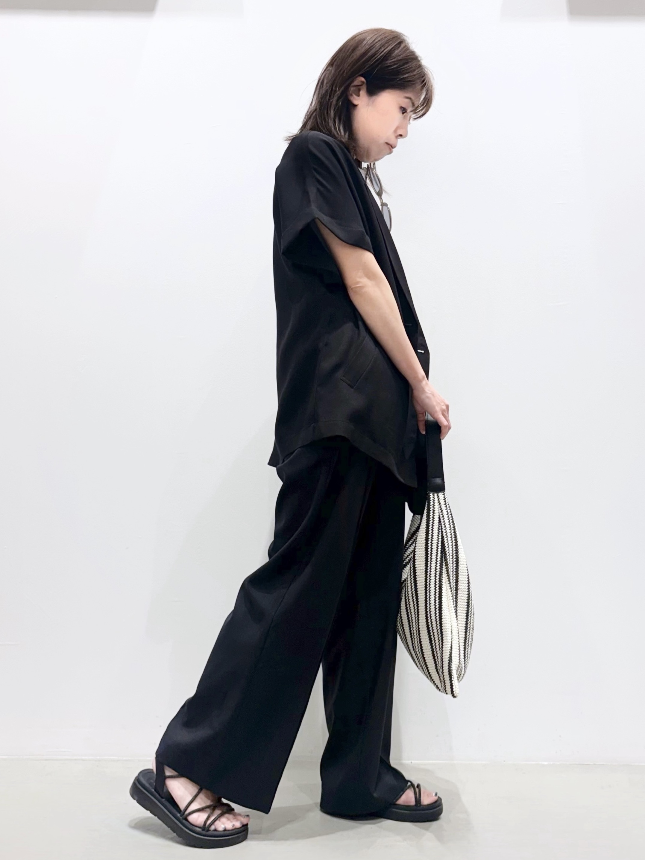 ＷＡさんの「grove｜【洗濯機OK/SETUP可】シワになりにくいハーフスリーブジャケット」を使ったコーディネート
