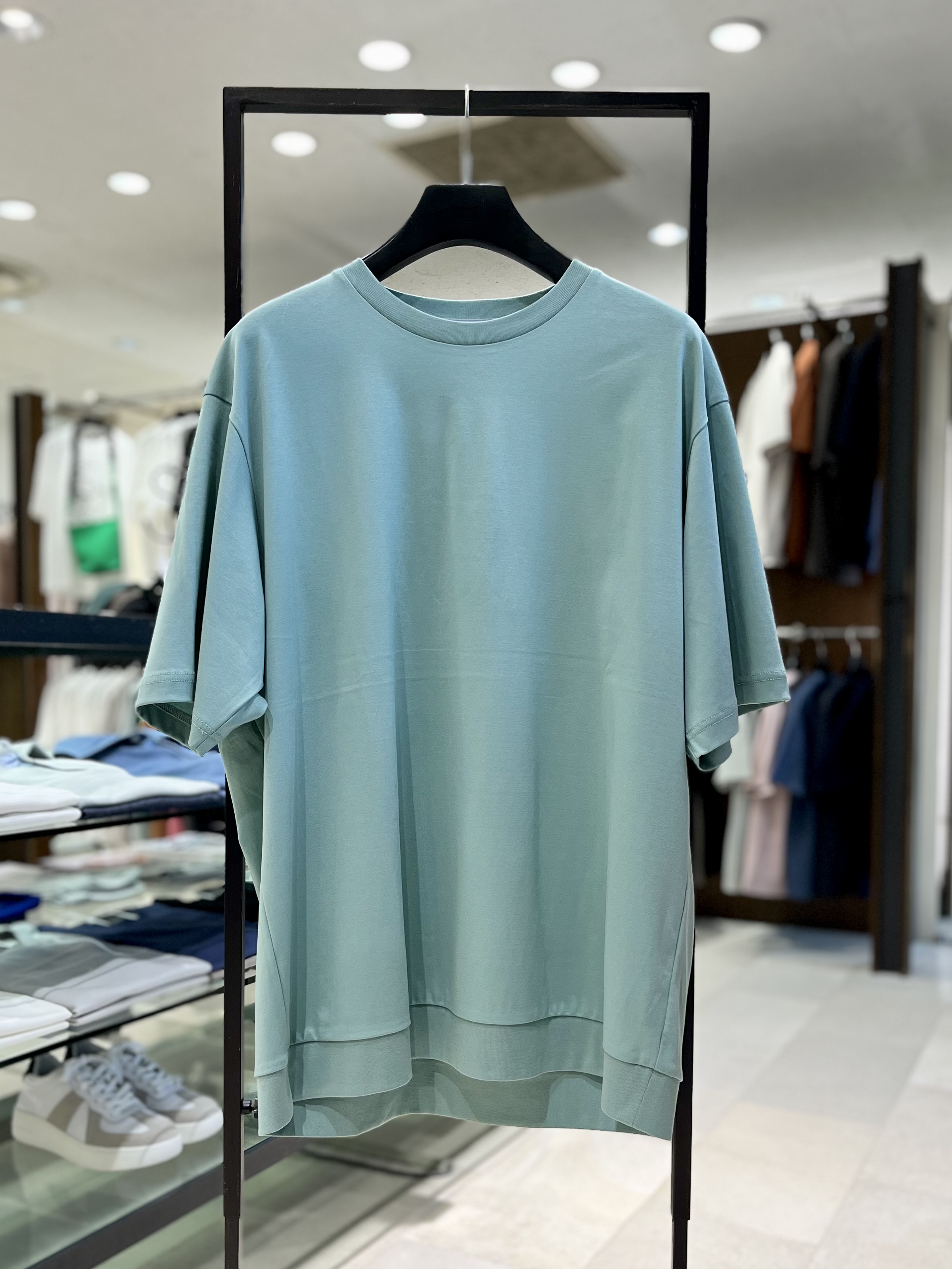 uedaさんの「TAKEO KIKUCHI｜【接触冷感】アイスクリアコットン Tシャツ」を使ったコーディネート