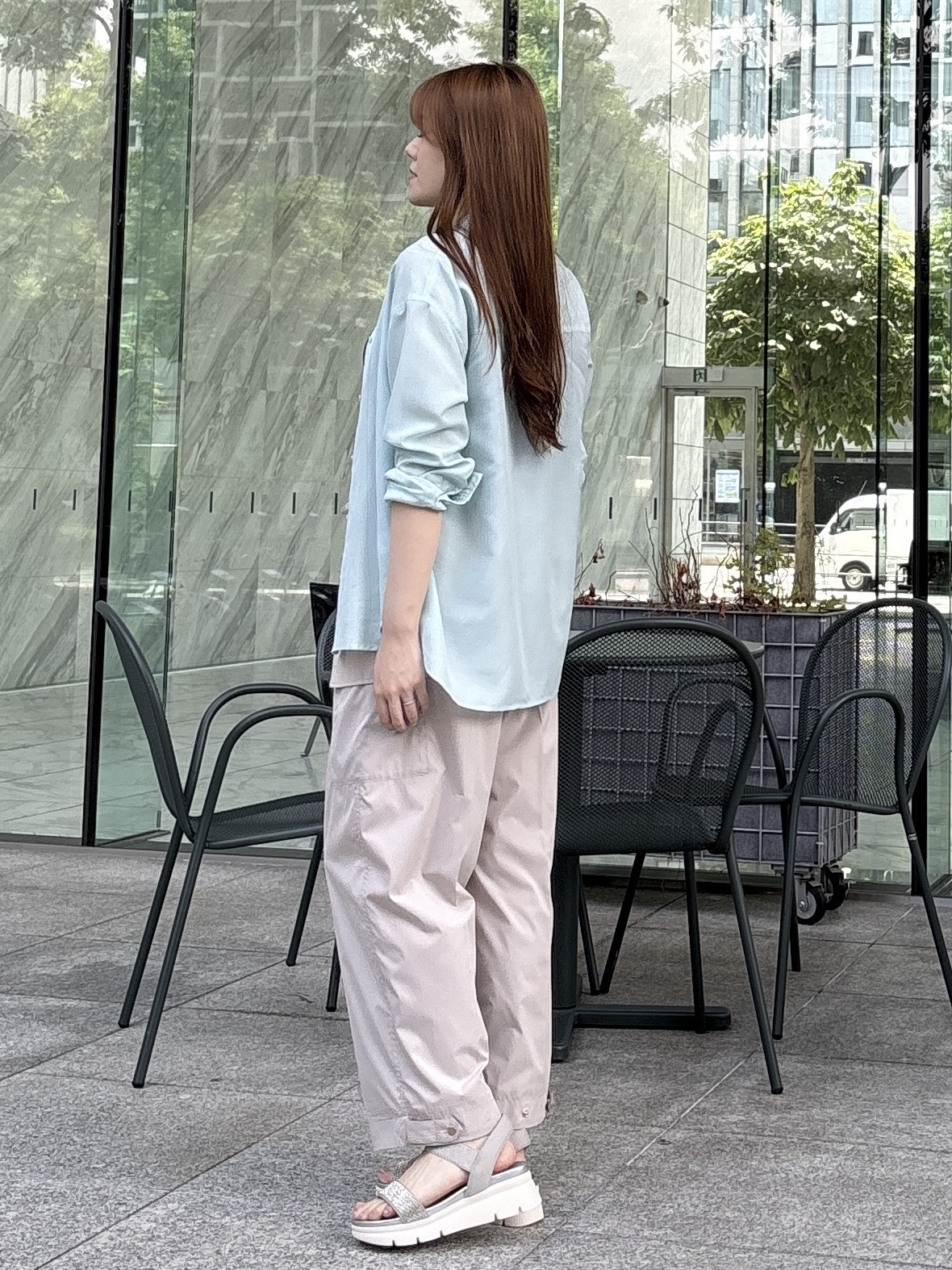 sayaさんの「grove｜【洗濯機OK】朝晩の気温差に◎軽やかシアーシャツ」を使ったコーディネート