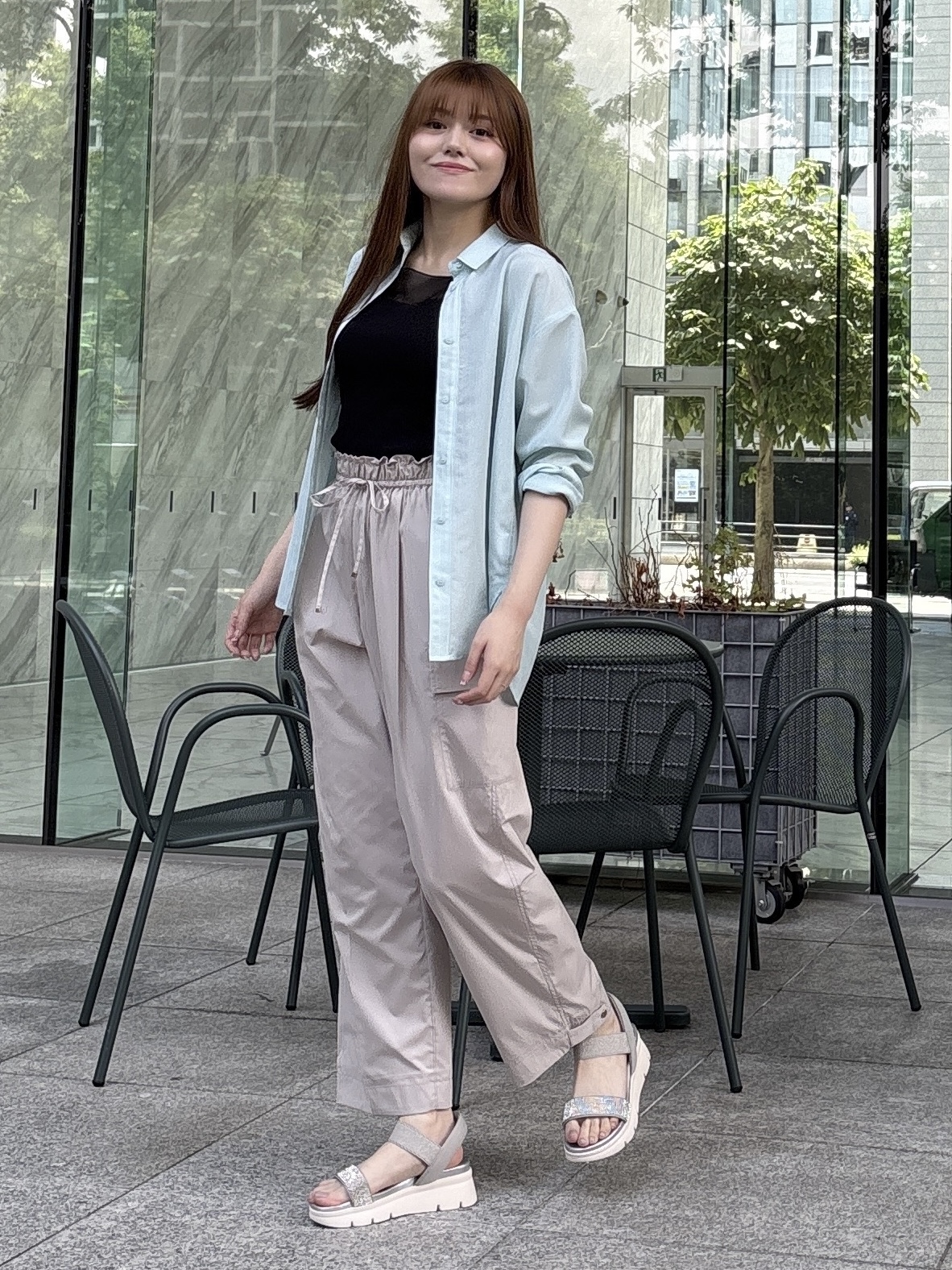 sayaさんの「grove｜【洗濯機OK】朝晩の気温差に◎軽やかシアーシャツ」を使ったコーディネート