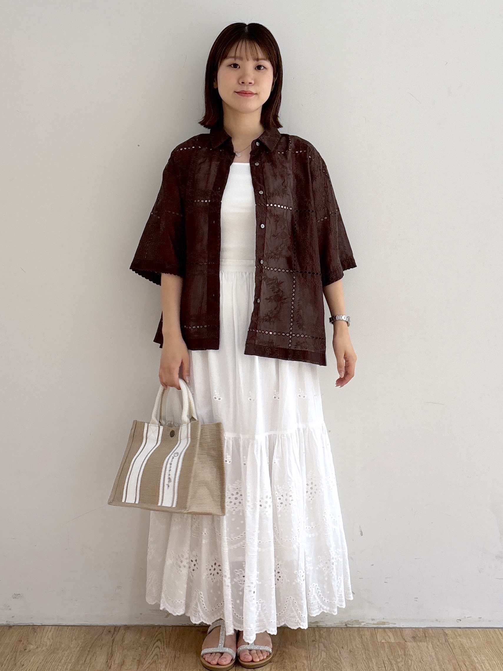 mireiさんの「OPAQUE.CLIP｜刺繍ハーフスリーブシャツ／セットアップ対応可【洗濯機OK】」を使ったコーディネート