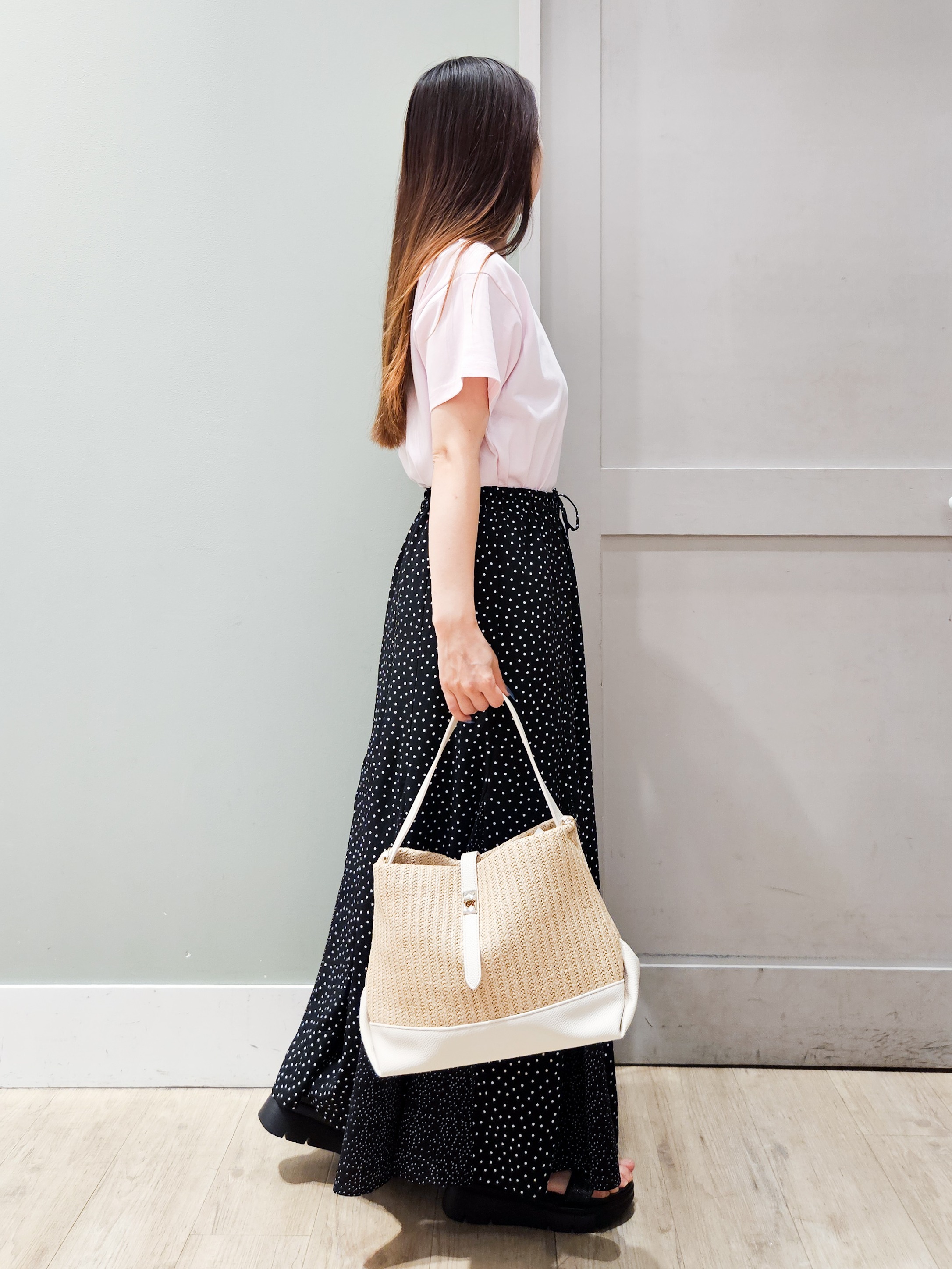 maiさんの「grove｜【遮熱／吸水速乾／UVカット】ベーシックロゴTシャツ」を使ったコーディネート
