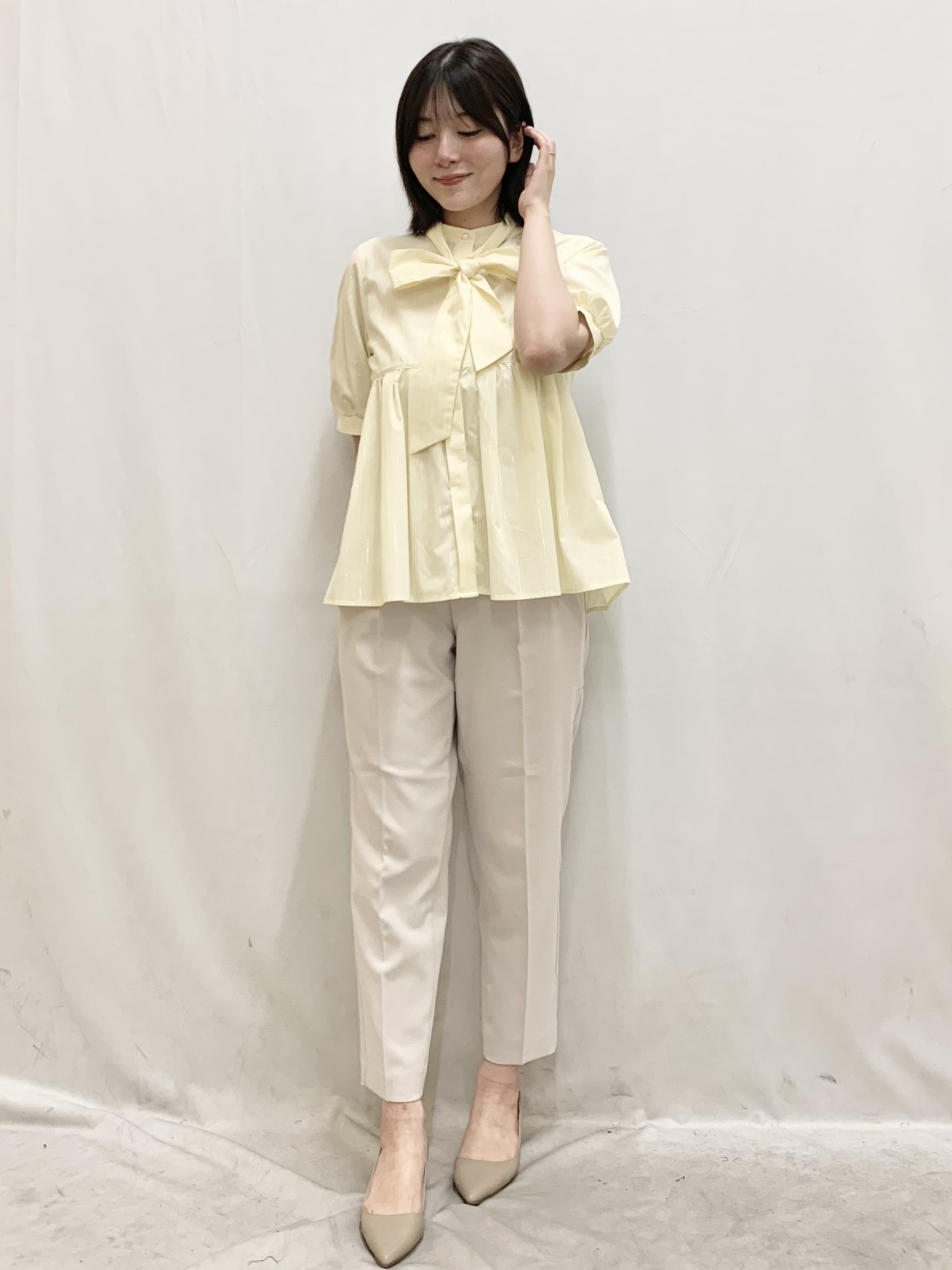 kasumiさんの「index｜【防シワ】2wayボウタイペプラム5分袖ブラウス《洗濯機OK／イージーアイロン》」を使ったコーディネート