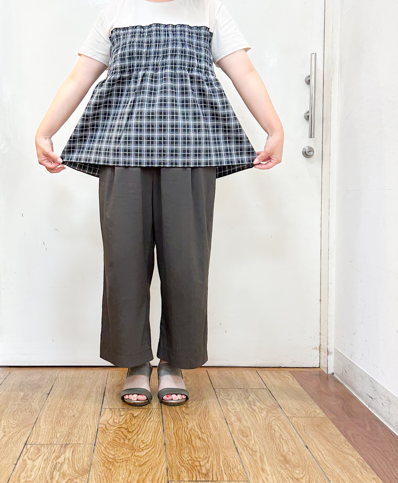 haruさんの「SHOO･LA･RUE｜【S-LL/洗濯機可/体型カバー】インせずサマ見え ビスチェ風異素材ドッキングTシャツ」を使ったコーディネート