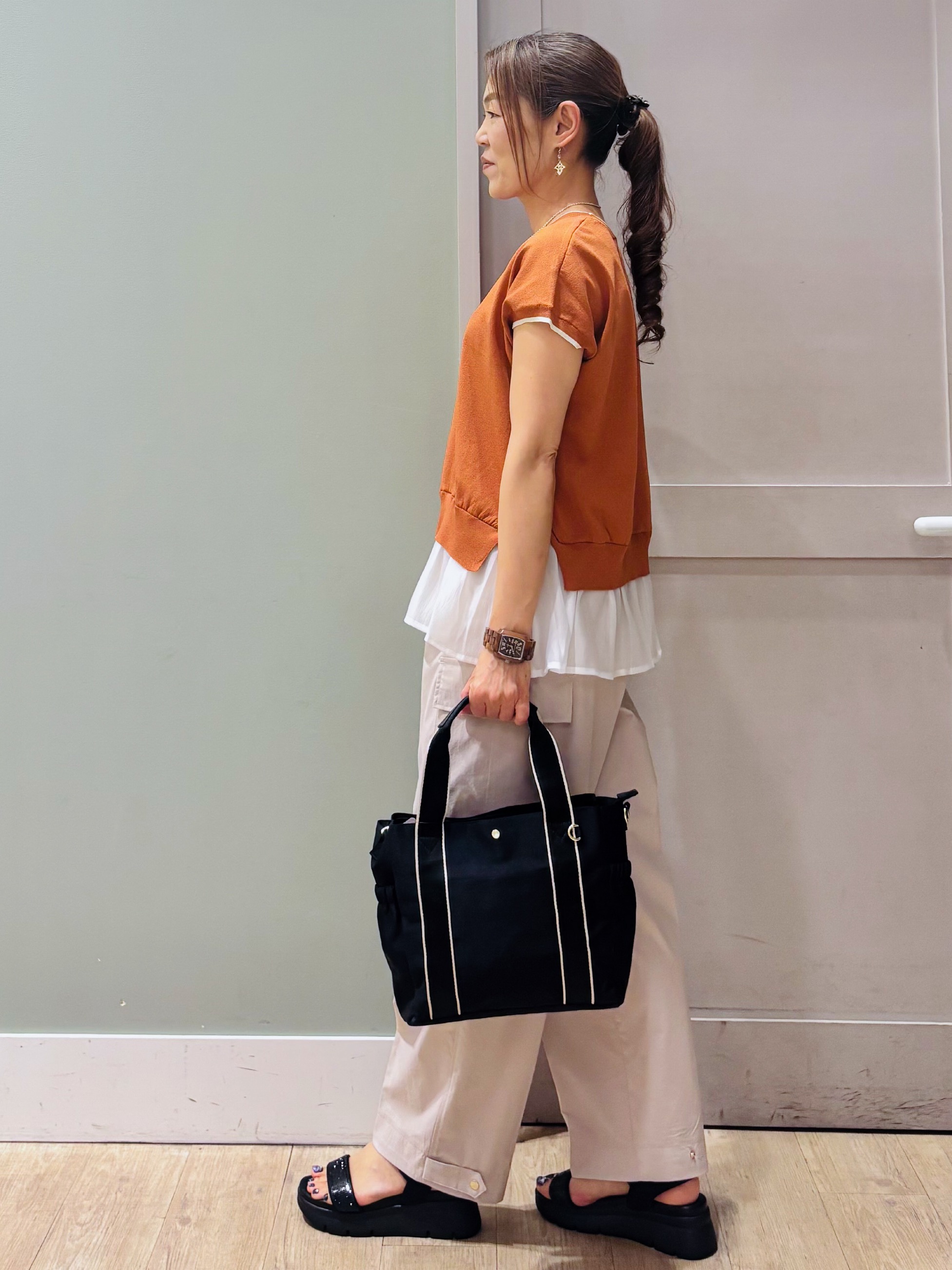 Komi☆さんの「grove｜人気デザインが夏verで登場！【体型カバー】裾レイヤードニット」を使ったコーディネート