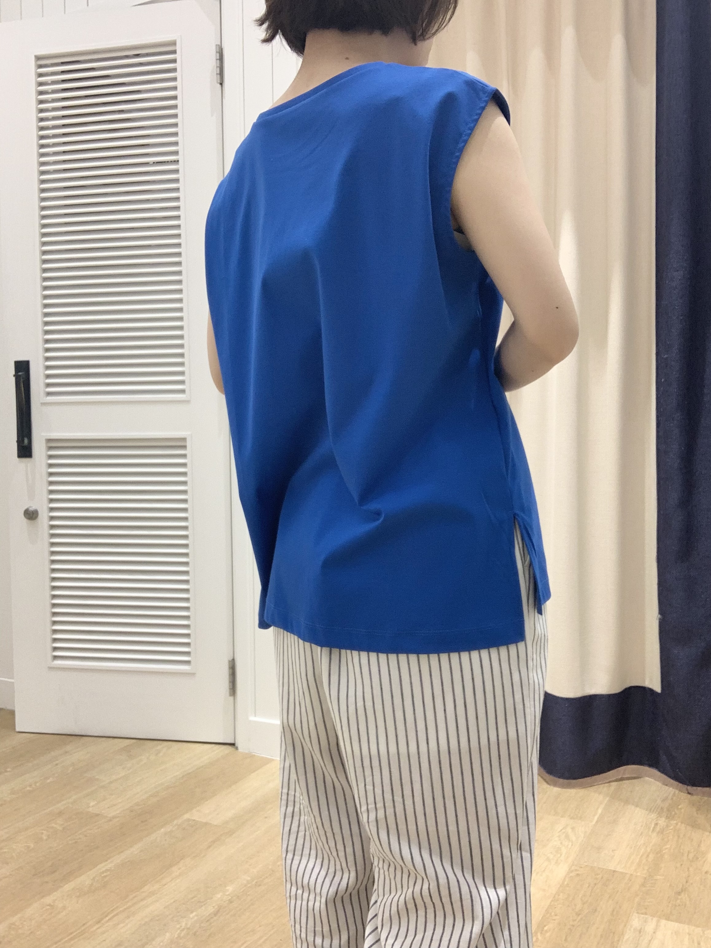 IMARIさんの「Dessin｜【接触冷感/UVカット】美光沢ノースリーブカットソー」を使ったコーディネート