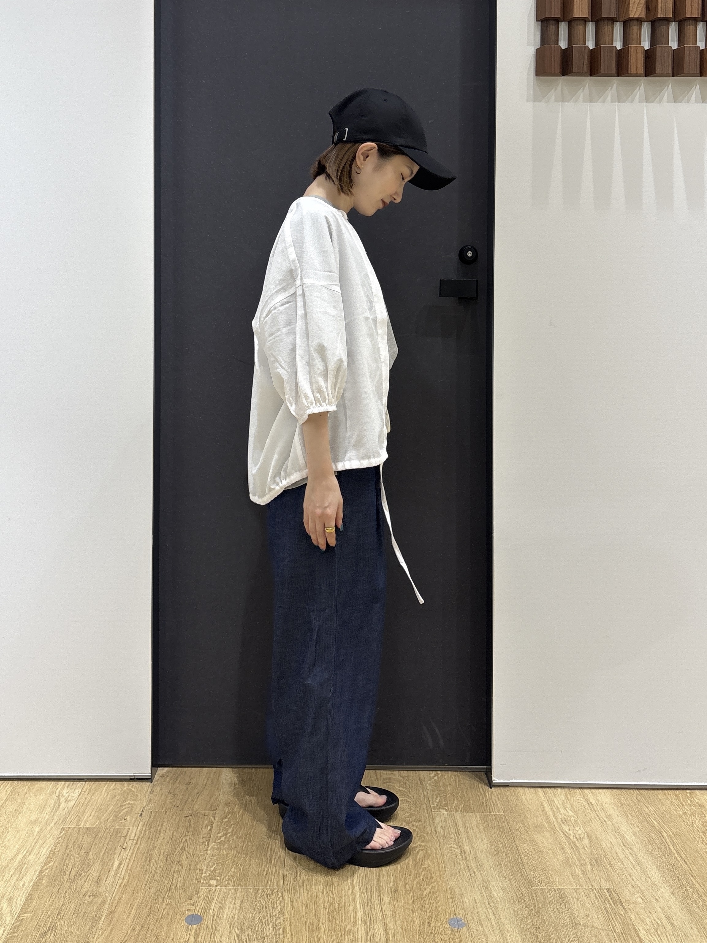 risaさんの「Dessin｜【高通気/セットアップ可】ハーフスリーブドロストシャツブラウス」を使ったコーディネート