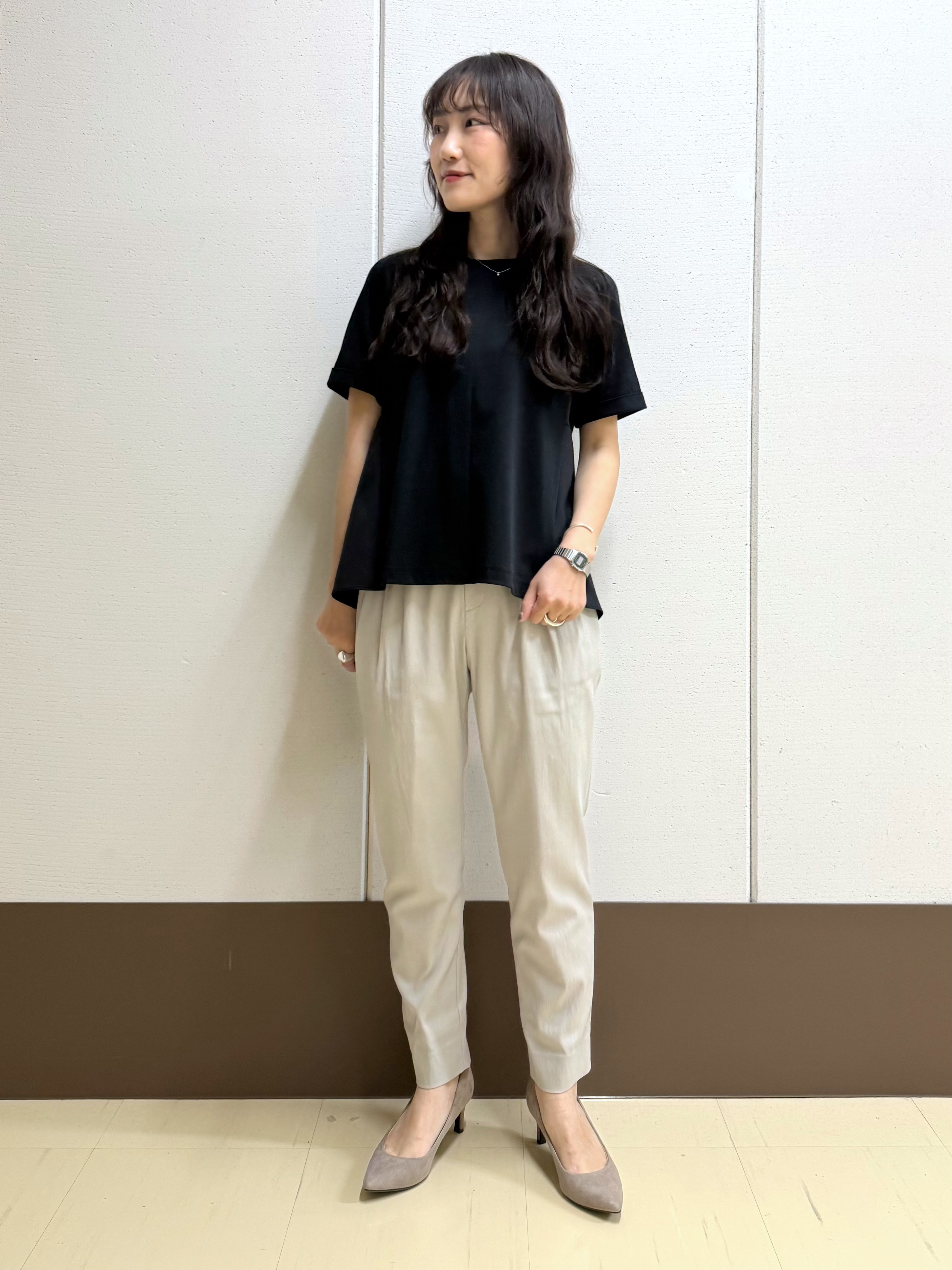 mamiさんの「INDIVI｜【バックシャン】異素材ドッキングプルオーバー」を使ったコーディネート