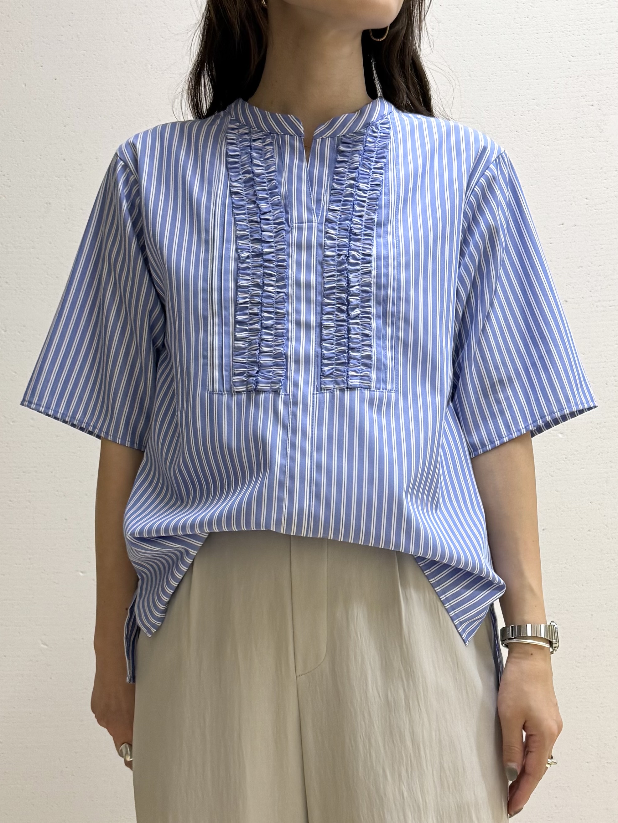 mamiさんの「INDIVI｜【UVケア／吸汗速乾／着映え】フリルピンタックブラウス」を使ったコーディネート