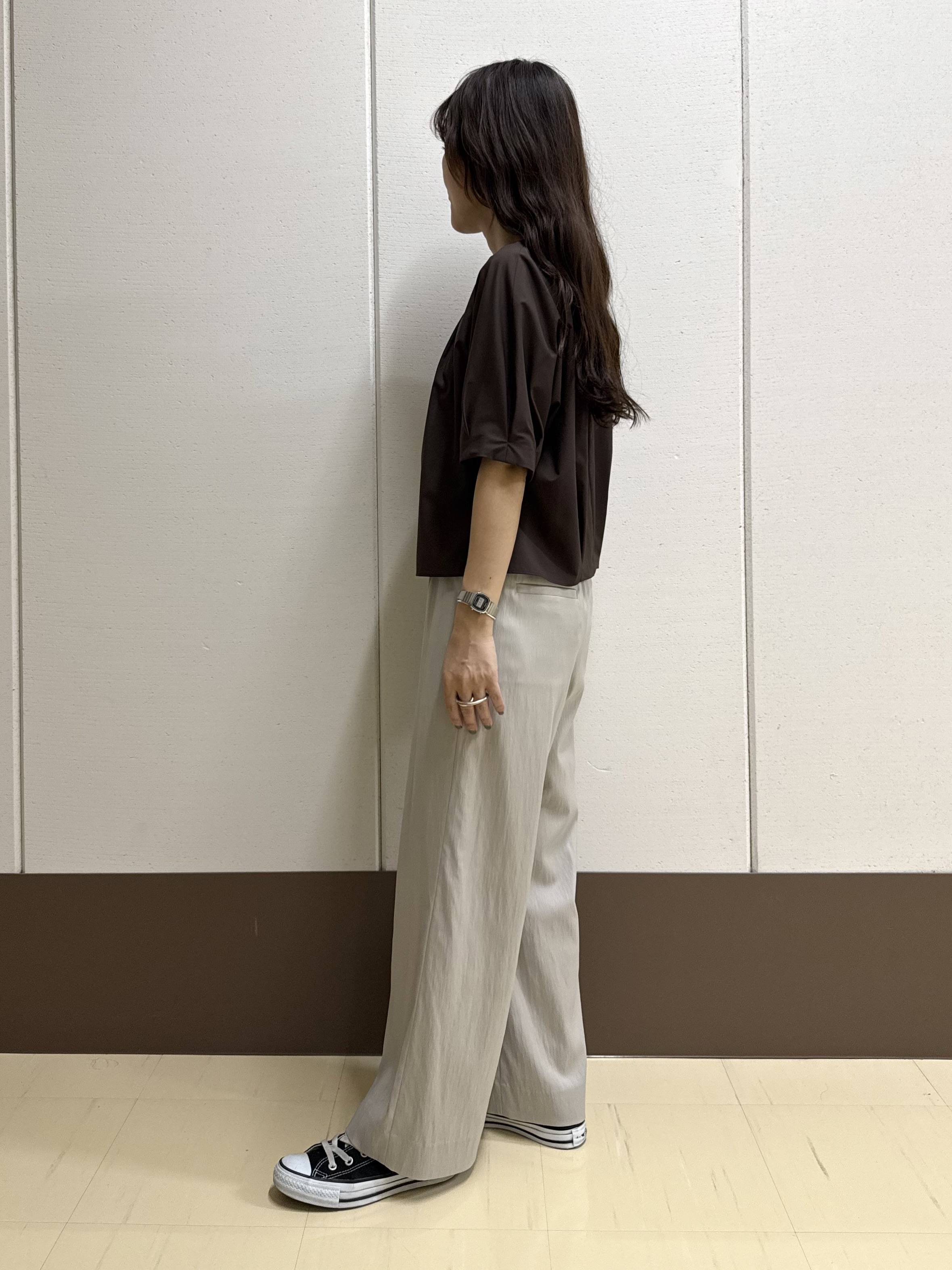 mamiさんの「INDIVI｜【撥水／UVカット】タックデザインブラウス」を使ったコーディネート