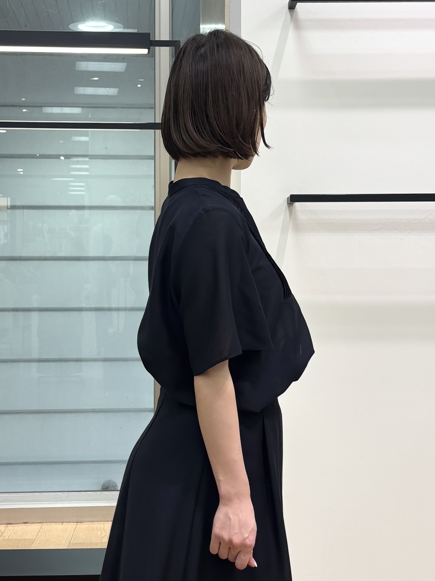 asamiさんの「INDIVI｜【接触冷感/洗える】シアーシャンブレーピンタックブラウス」を使ったコーディネート