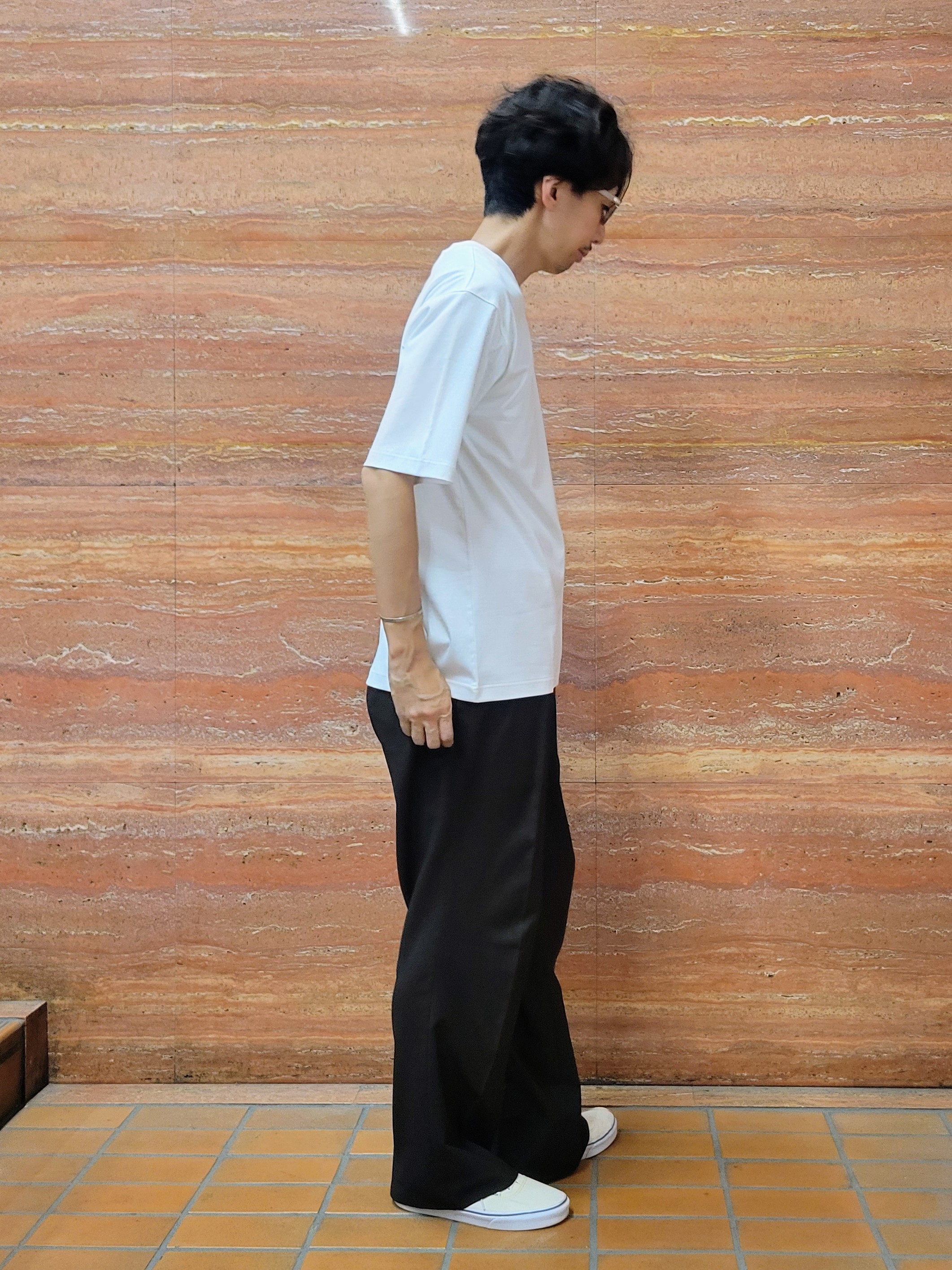 piroyaさんの「TAKEO KIKUCHI｜【BOWLER HAT LABEL】アイスクリアコットン ラッキーセブン 半袖Tシャツ」を使ったコーディネート