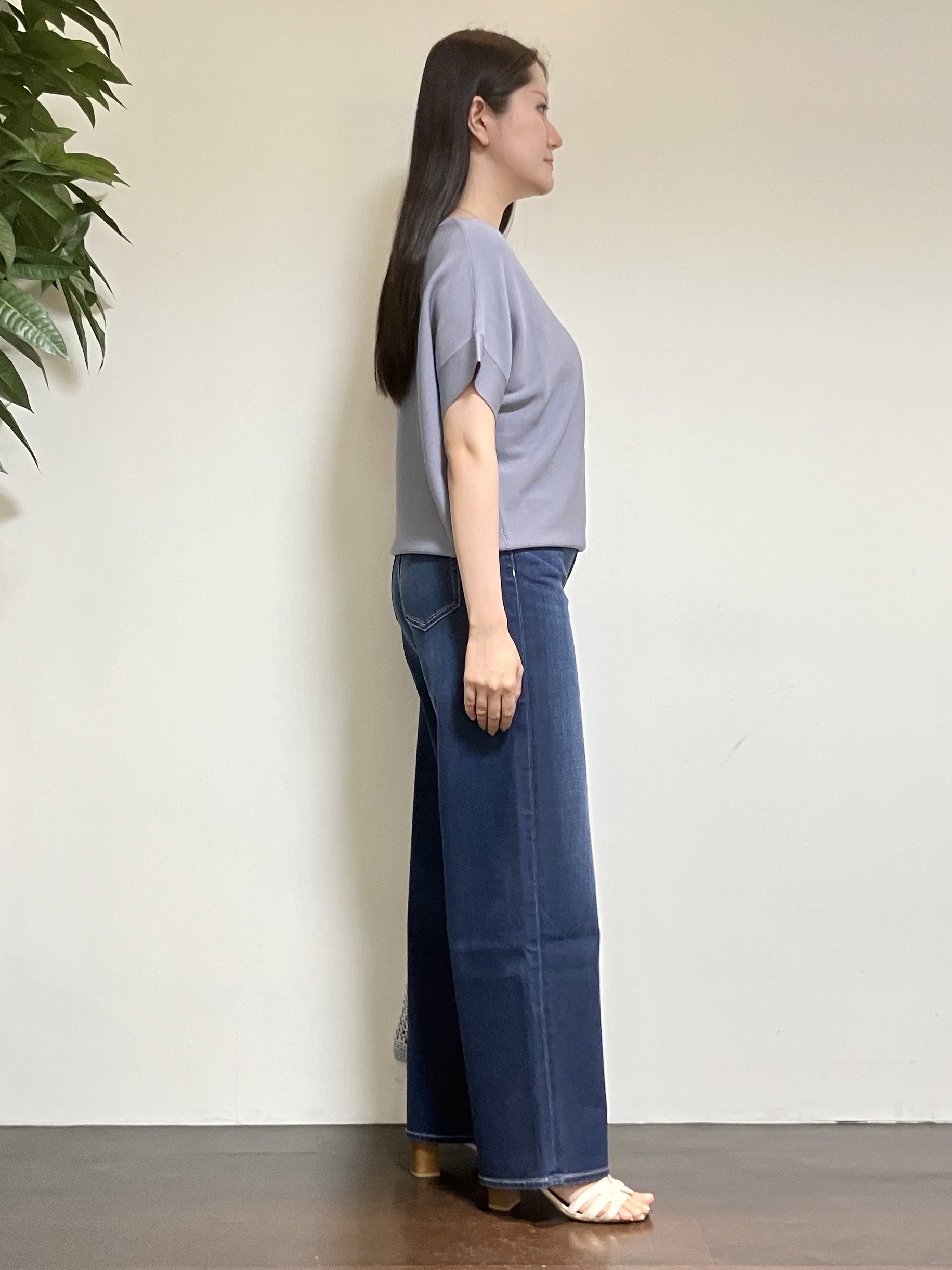 カレンさんの「UNTITLED｜【11色展開/体型カバー】前後2WAYフレンチスリーブニット」を使ったコーディネート