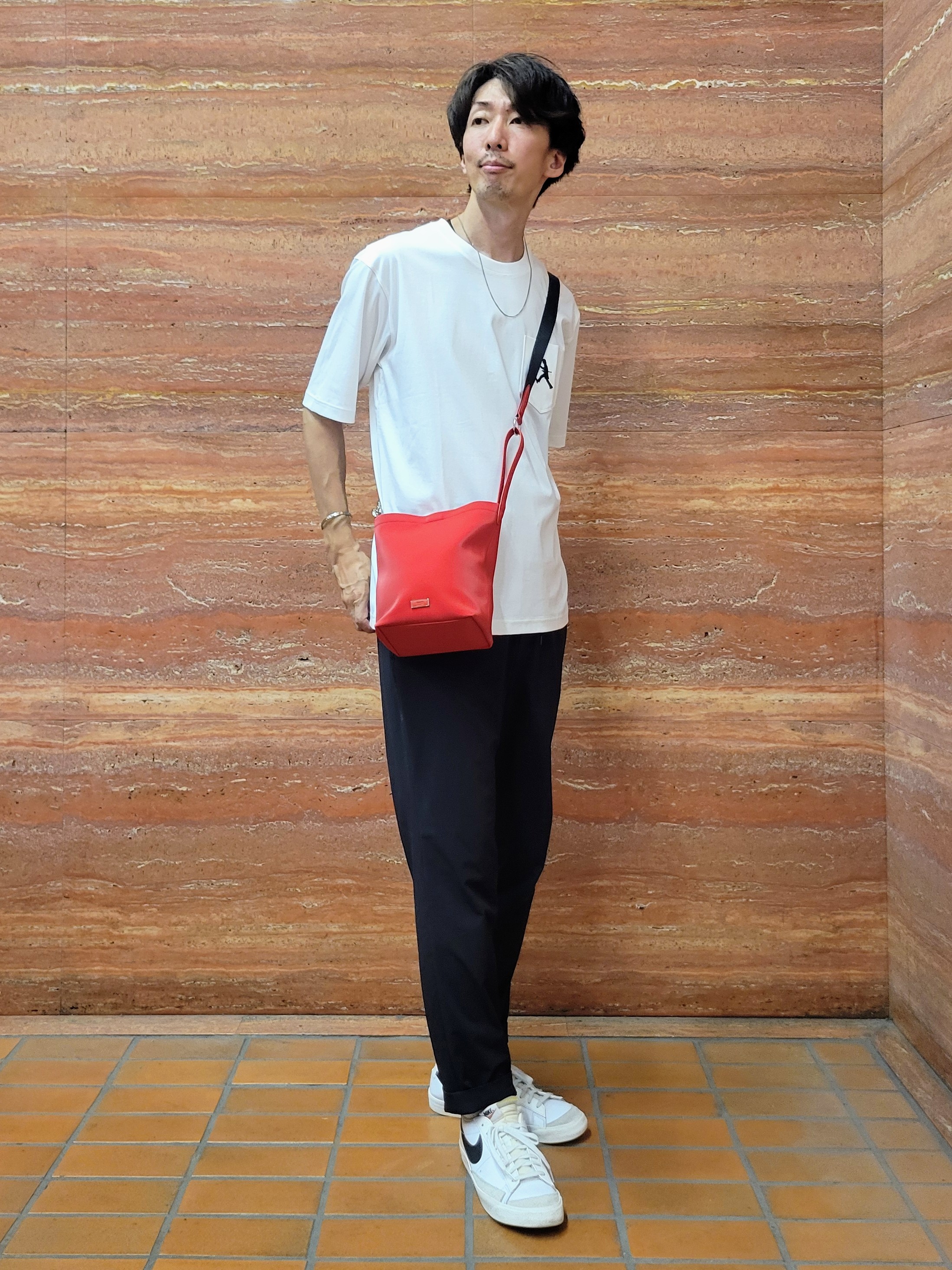 piroyaさんの「TAKEO KIKUCHI｜【BOWLER HAT LABEL】アイスクリアコットンボーラーハットウォーカー 半袖ポケT」を使ったコーディネート