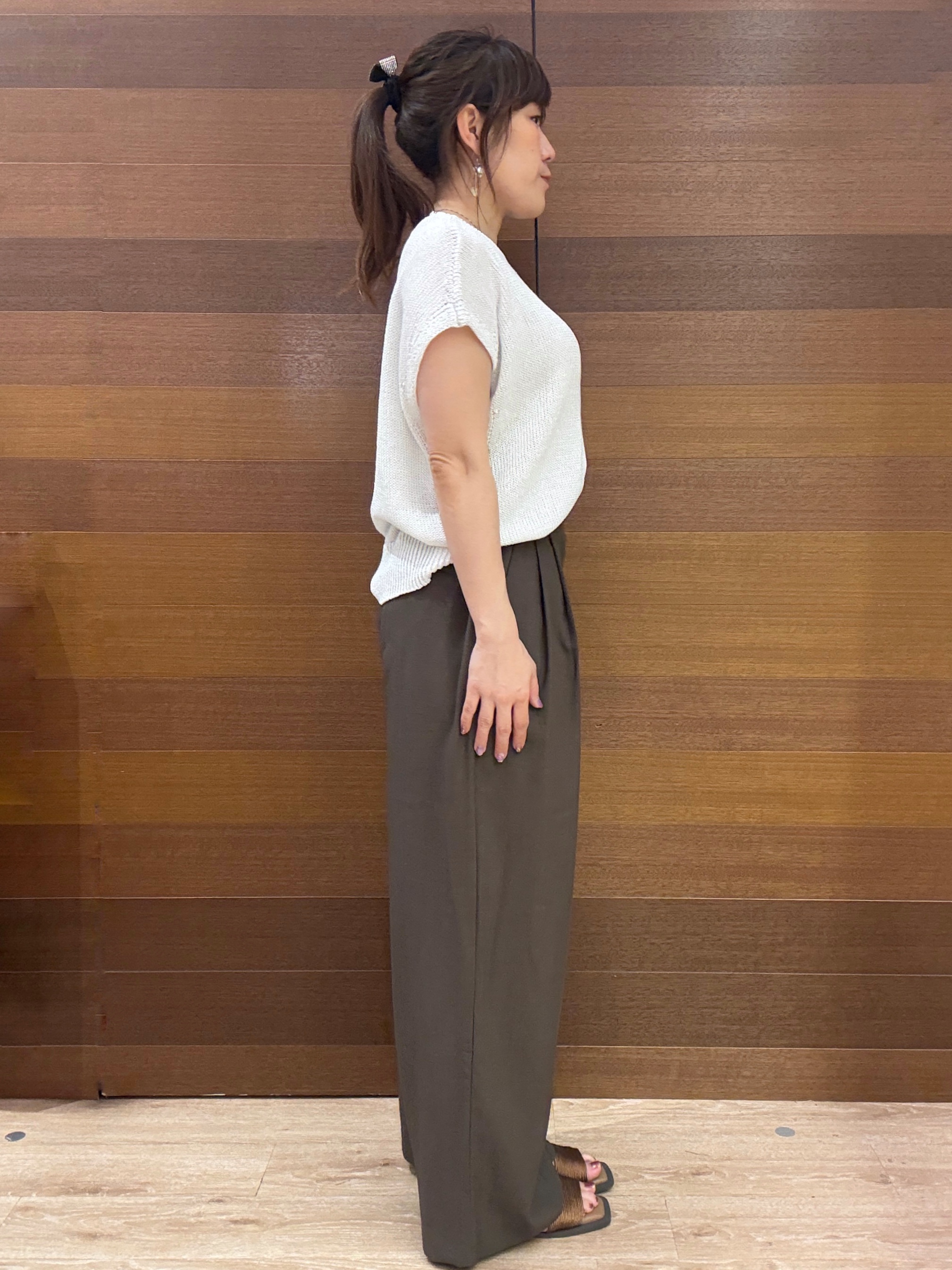 maichiさんの「OPAQUE.CLIP｜ラメメッシュ フレンチスリーブニット【洗濯機OK】」を使ったコーディネート