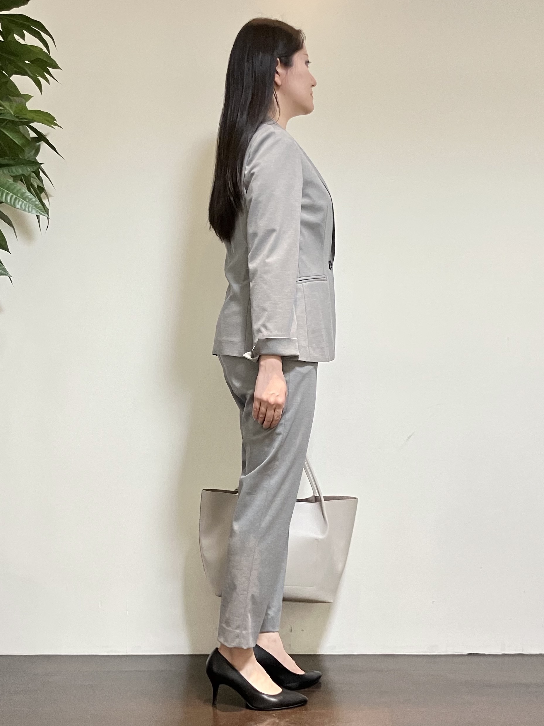 カレンさんの「UNTITLED｜【UV/接触冷感/スーツ】ジャージテーラードジャケット」を使ったコーディネート