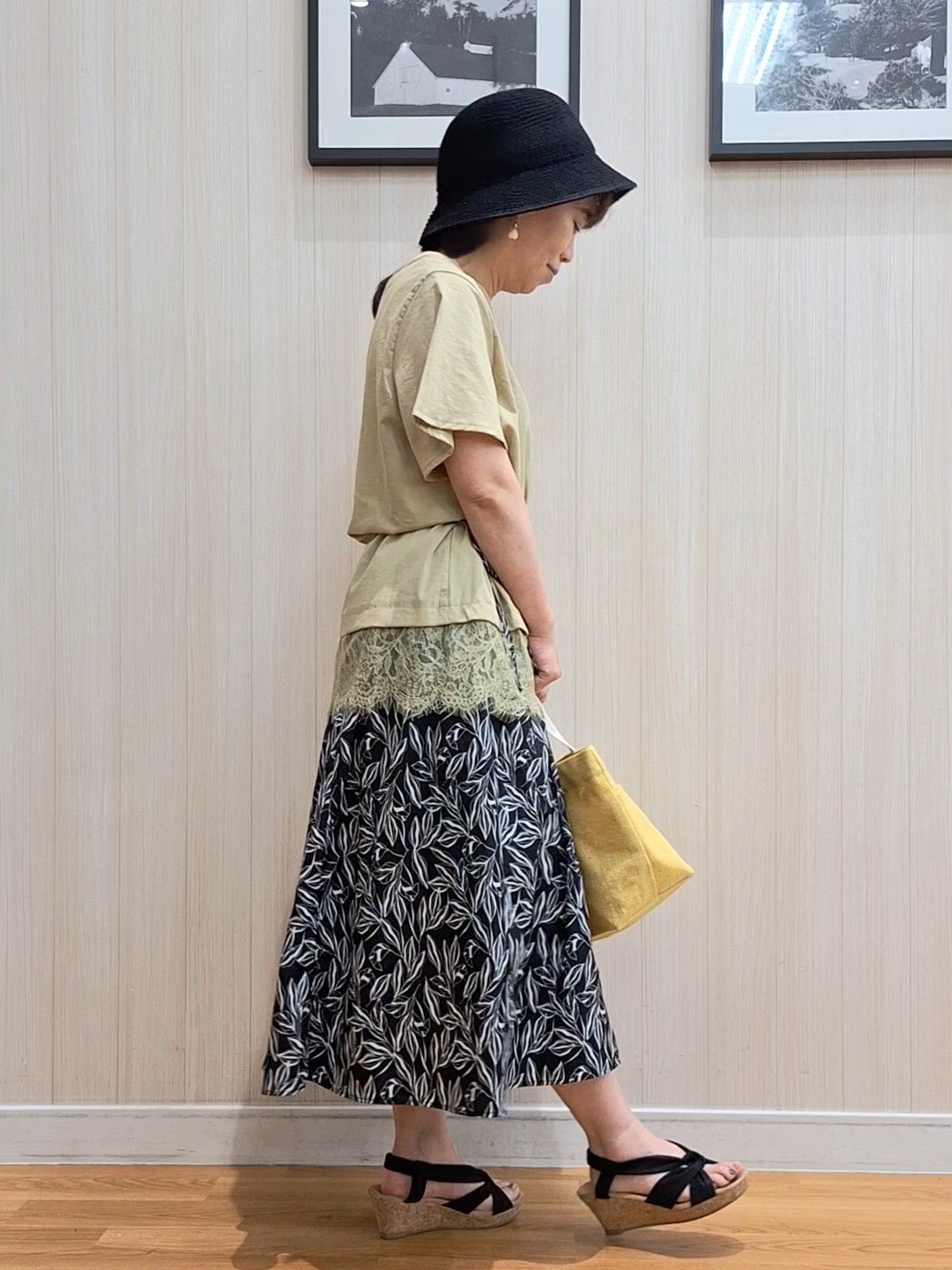 Saoさんの「SHOO･LA･RUE｜【S-LL/洗濯機可】軽凛(かろりん) 楽に着られて上品 裾レーススキッパーブラウス」を使ったコーディネート