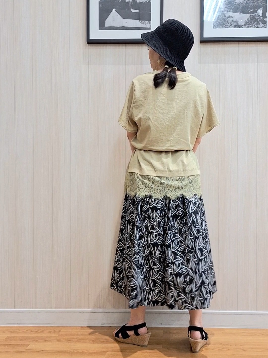 Saoさんの「SHOO･LA･RUE｜【S-LL/洗濯機可】軽凛(かろりん) 楽に着られて上品 裾レーススキッパーブラウス」を使ったコーディネート