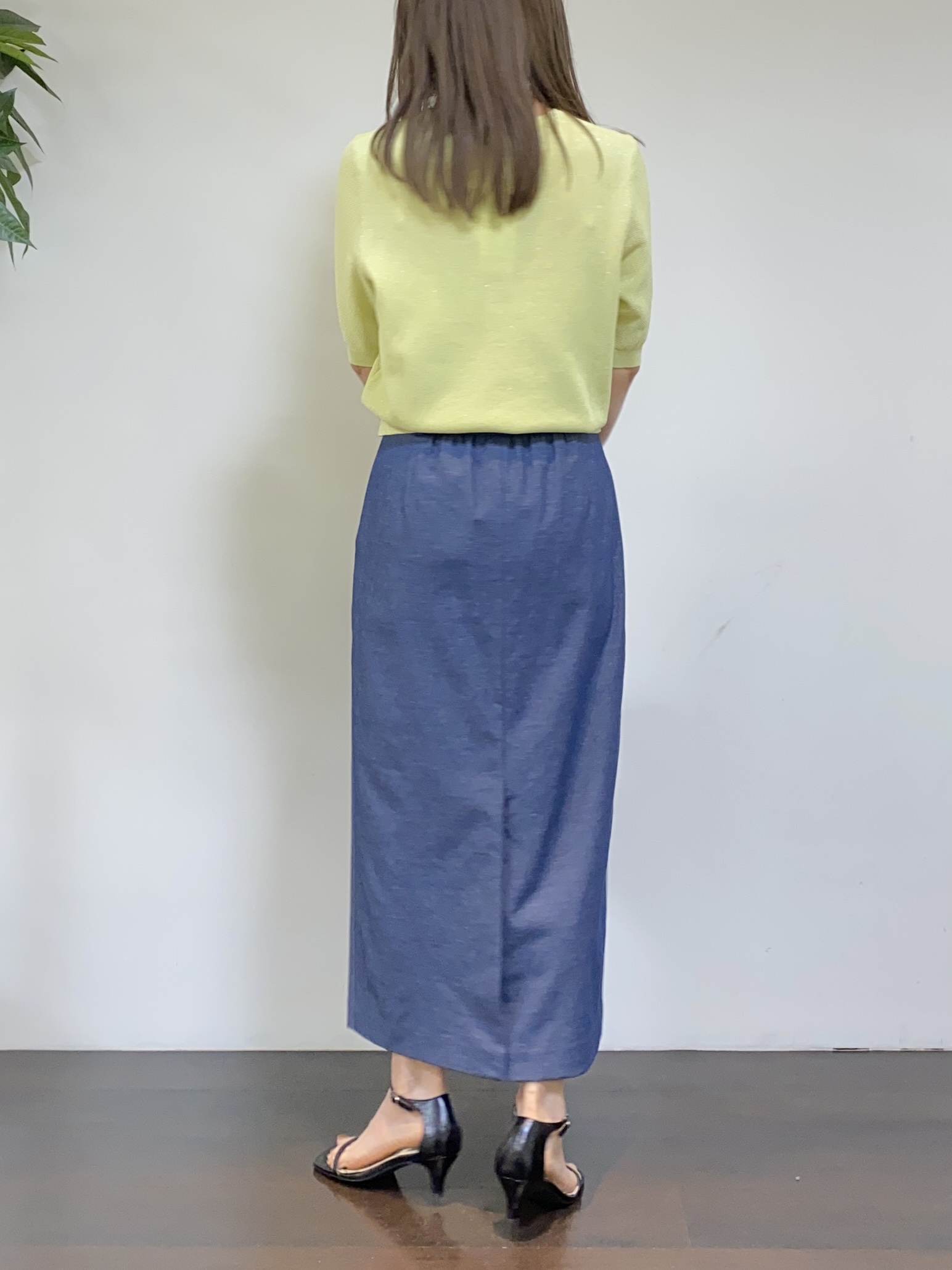 tomoさんの「UNTITLED｜◆【アンサンブル可】ラメ混クルーネックカーディガン」を使ったコーディネート