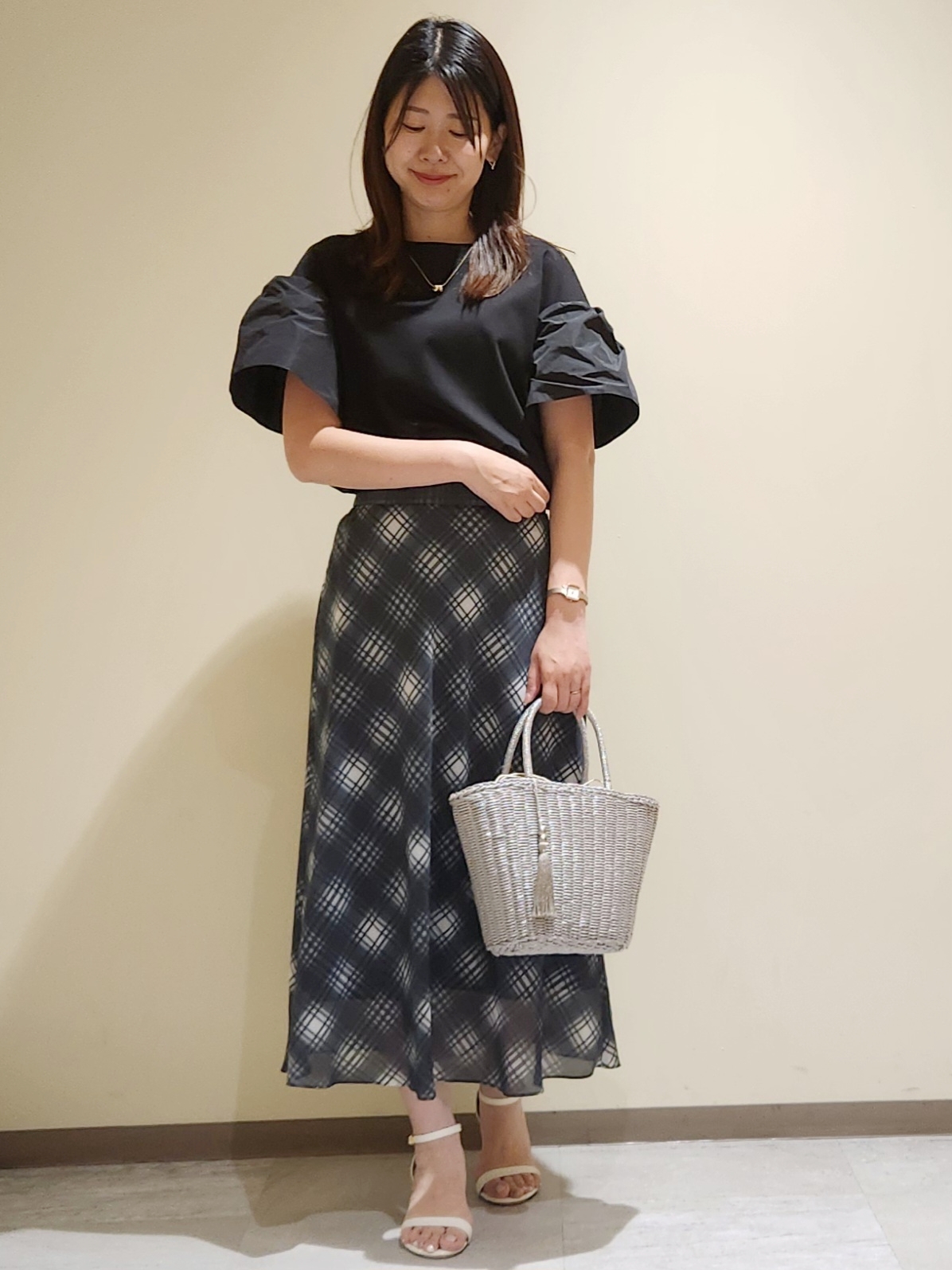 yukaさんの「COUP DE CHANCE｜【手洗い可／日本製】フレアスリーブプルオーバー」を使ったコーディネート