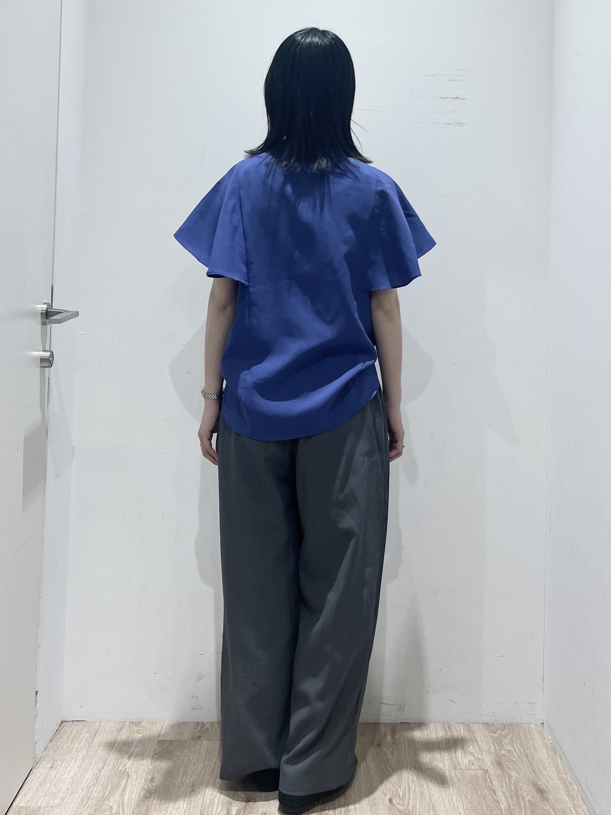 momokoさんの「OPAQUE.CLIP｜【接触冷感／吸水速乾】フレアスリーブブラウス《イージーアイロン／洗濯機OK》」を使ったコーディネート