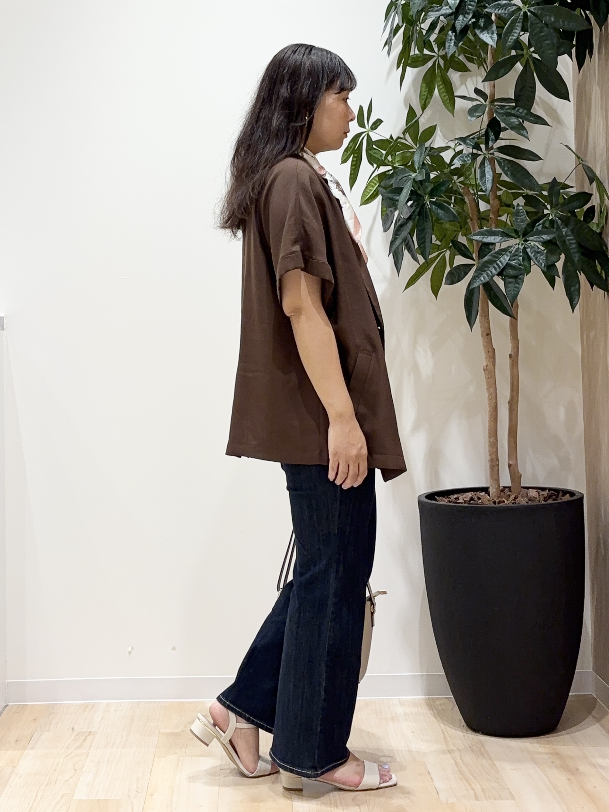miraiさんの「grove｜【洗濯機OK/SETUP可】シワになりにくいハーフスリーブジャケット」を使ったコーディネート
