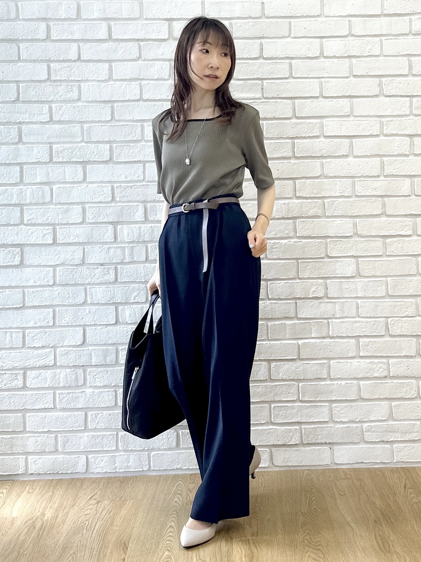 Miwaさんの「UNTITLED｜【秋の通勤羽織/セットアップ可/UVカット】エアリークール半袖ジャケット」を使ったコーディネート