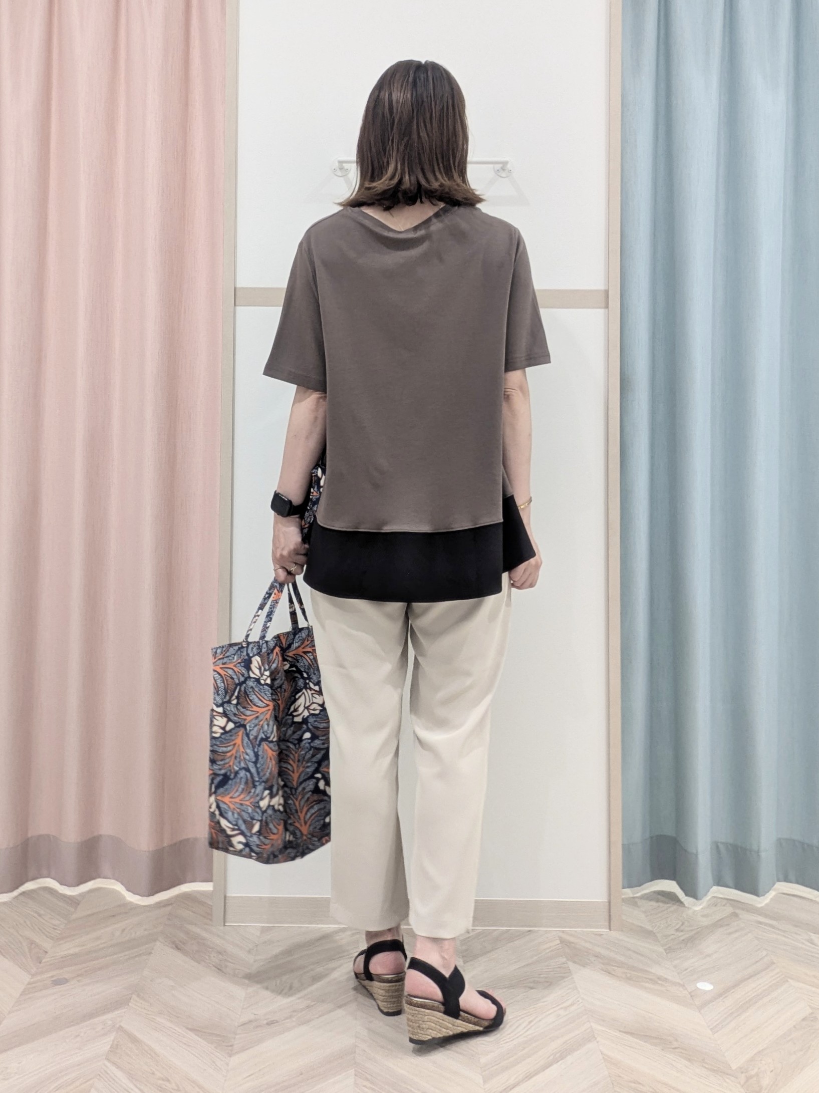miyuさんの「SHOO･LA･RUE｜【S-LL/体型カバー】日焼け対策にも女性らしさを UVカットペプラムパーカ」を使ったコーディネート
