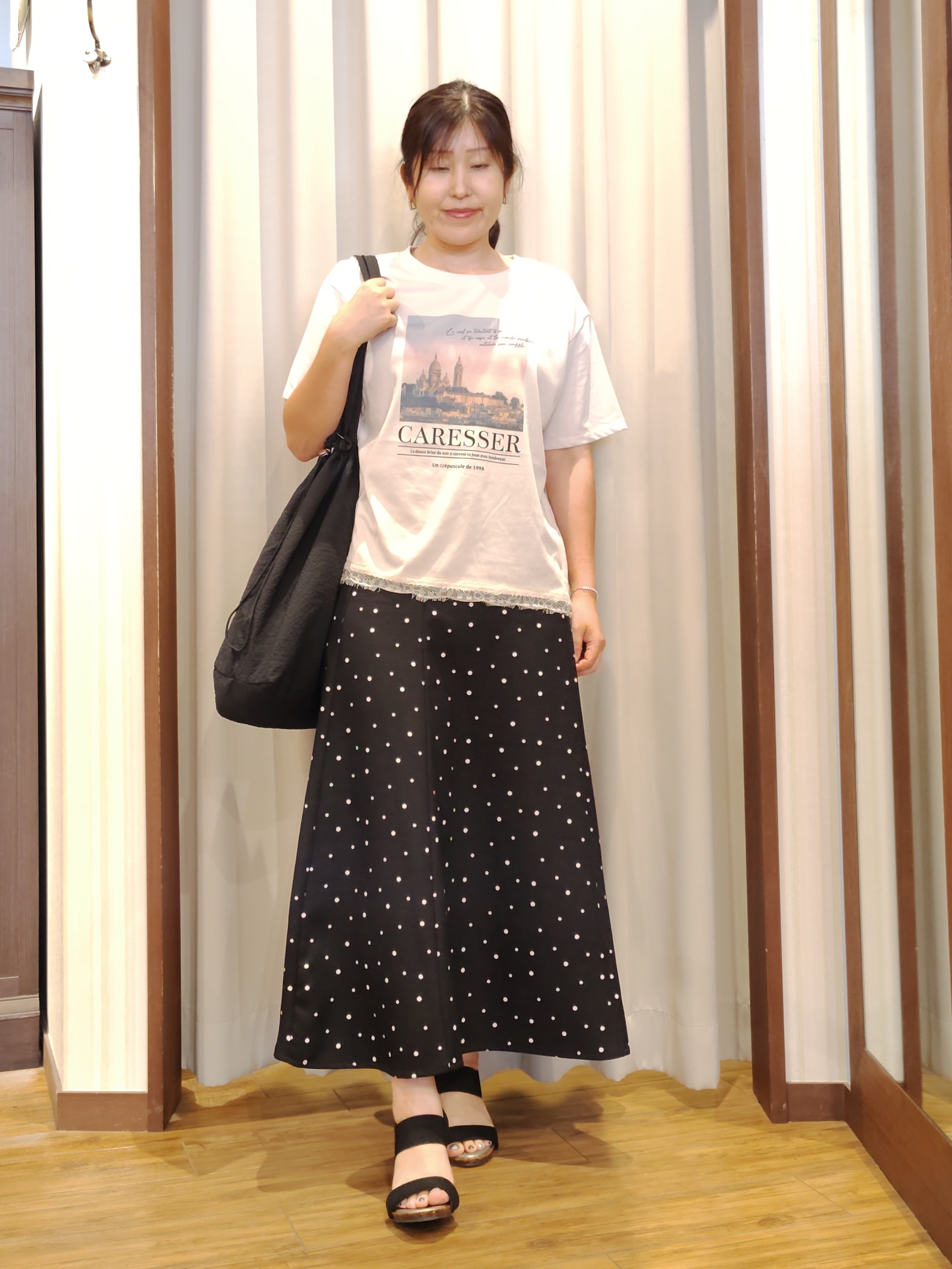 chami さんの「SHOO･LA･RUE｜【洗濯機可/S-LL】オンにもオフにも マルチに使えるボタンレスカーディガン」を使ったコーディネート