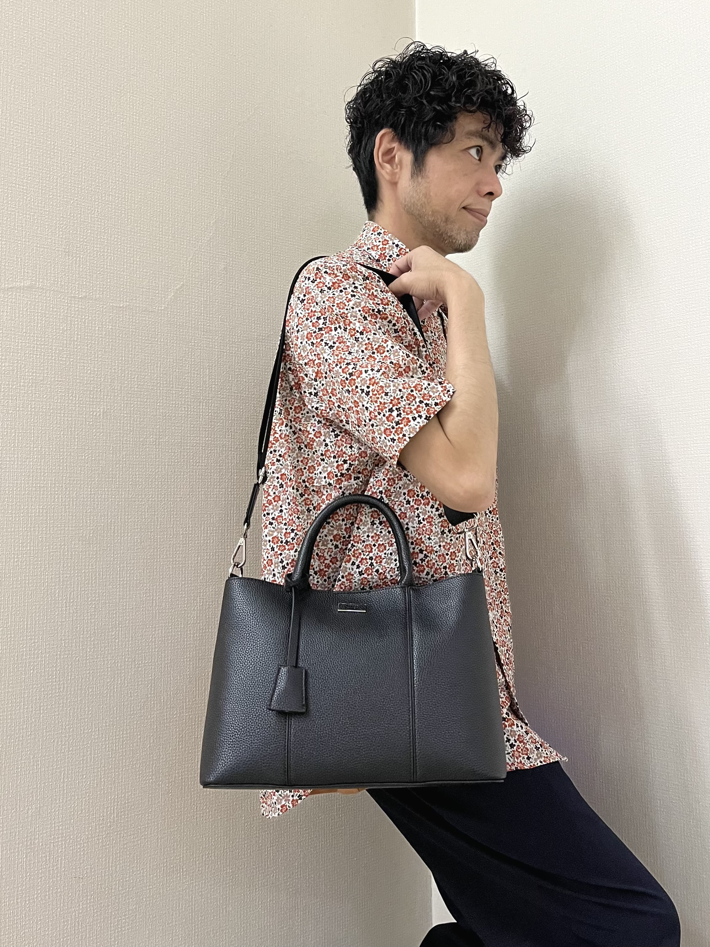 URAさんの「TAKEO KIKUCHI｜リップル小花シャツ」を使ったコーディネート