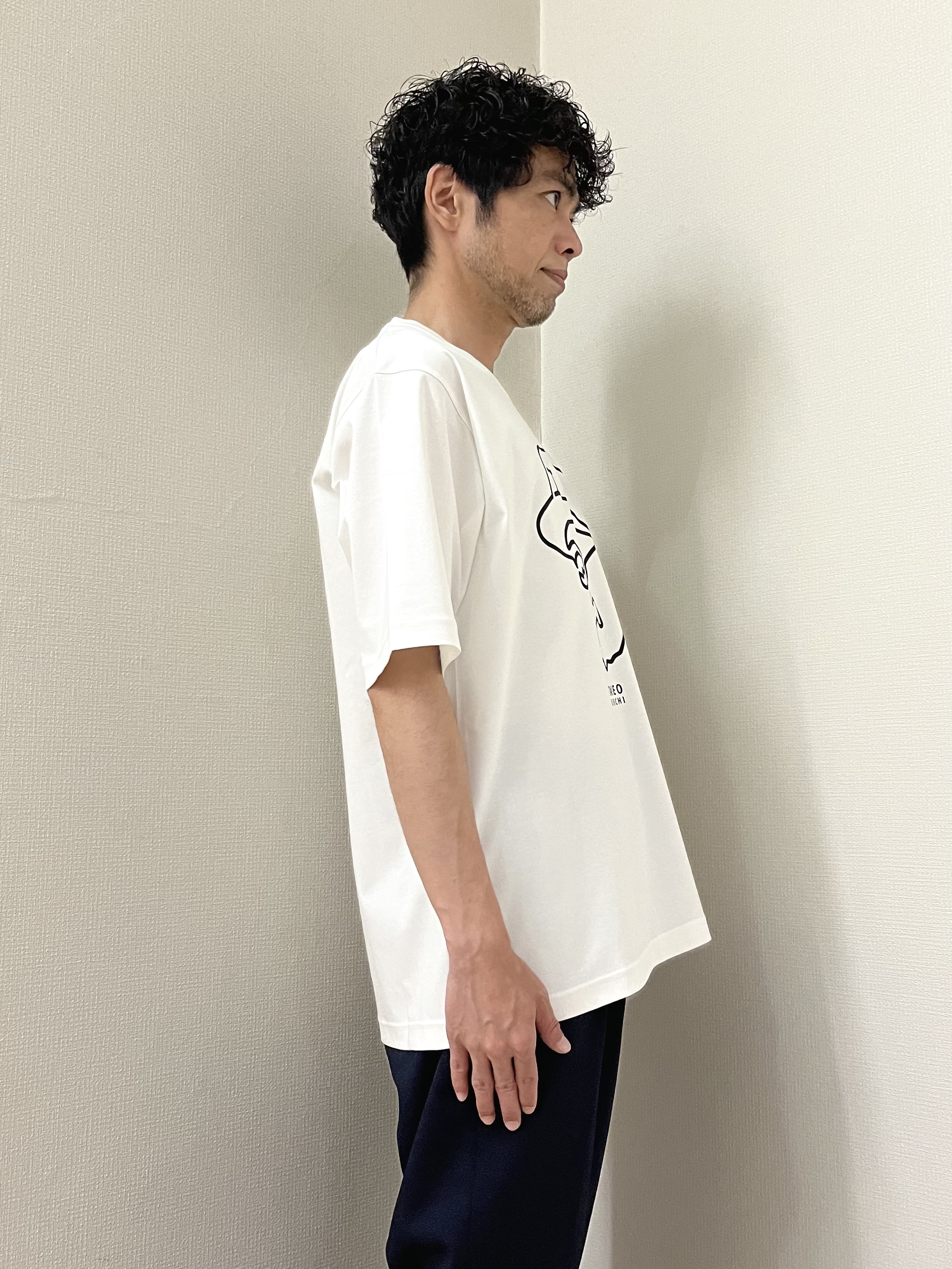URAさんの「TAKEO KIKUCHI｜【BOWLER HAT LABEL】アイスクリアコットン ワンストローク 半袖Tシャツ」を使ったコーディネート