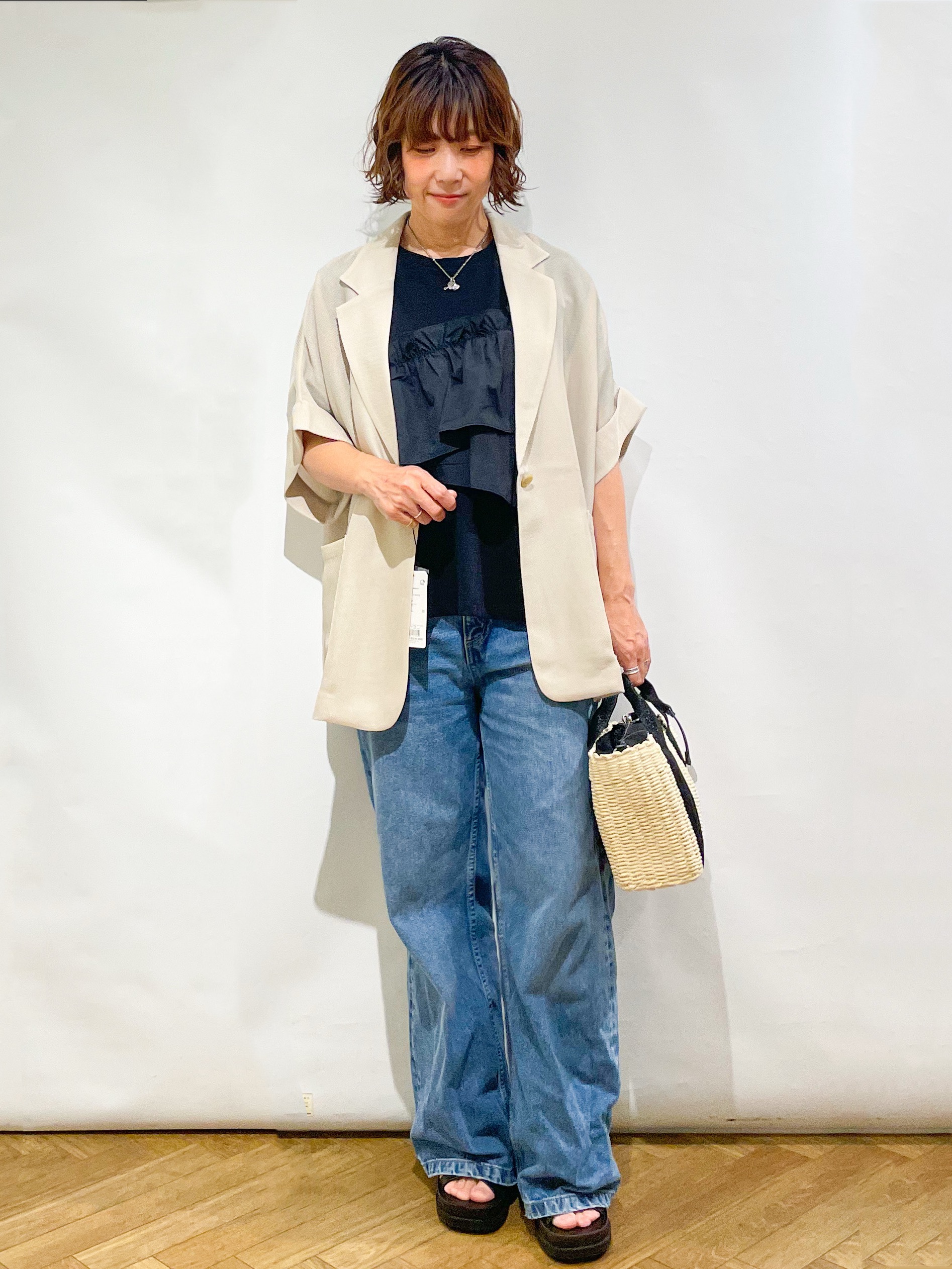 なかさんの「index｜【接触冷感】アシメフリルドッキングカットソー《洗濯機OK》」を使ったコーディネート