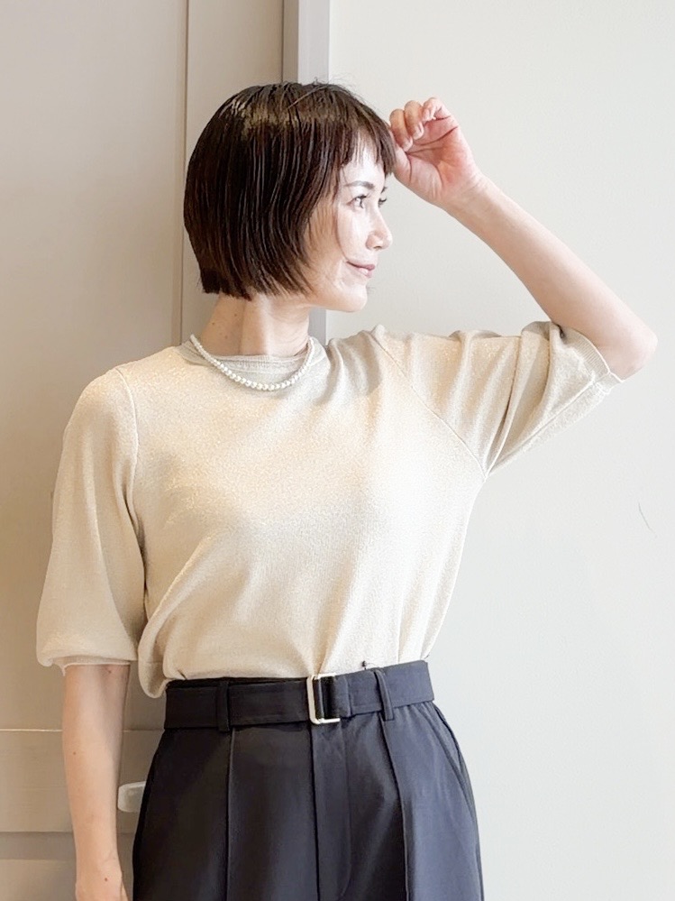 yamakoさんの「grove｜【シリーズ累計36万枚/UVカット・ひんやり・洗濯機OK】やわらかドライタッチ 五分袖クルーネックニ」を使ったコーディネート