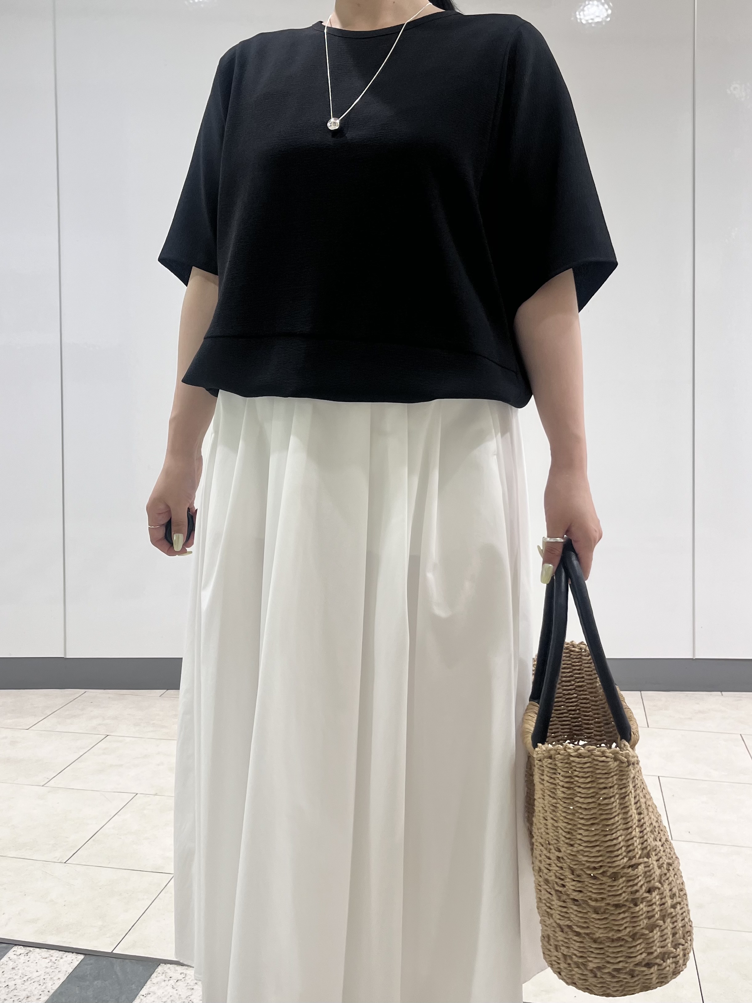 hasuさんの「INDIVI｜【洗える／2WAY／裾ドロスト付き】 ドルマンスリーブチュニックトップス」を使ったコーディネート