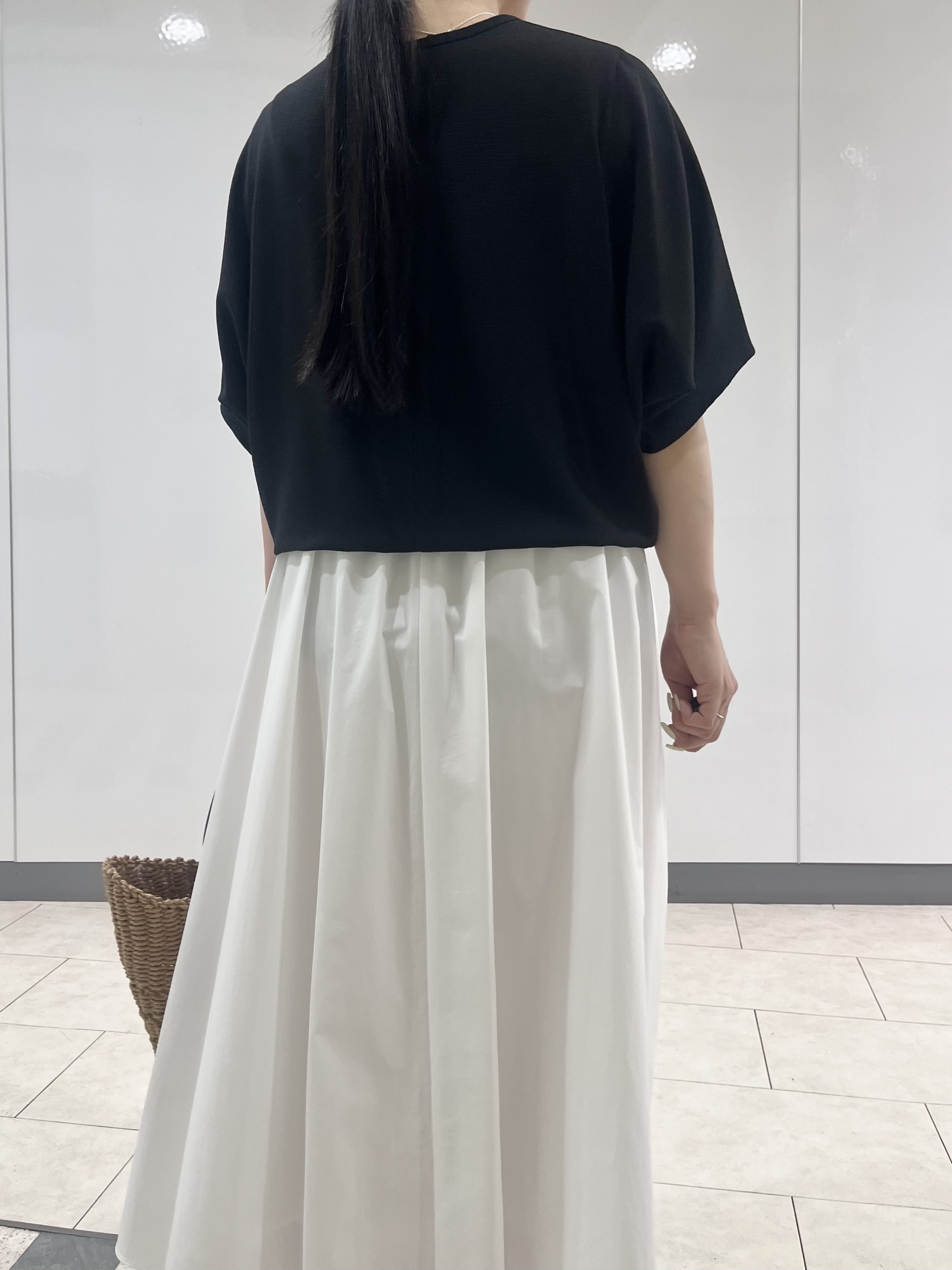 hasuさんの「INDIVI｜【洗える／2WAY／裾ドロスト付き】 ドルマンスリーブチュニックトップス」を使ったコーディネート