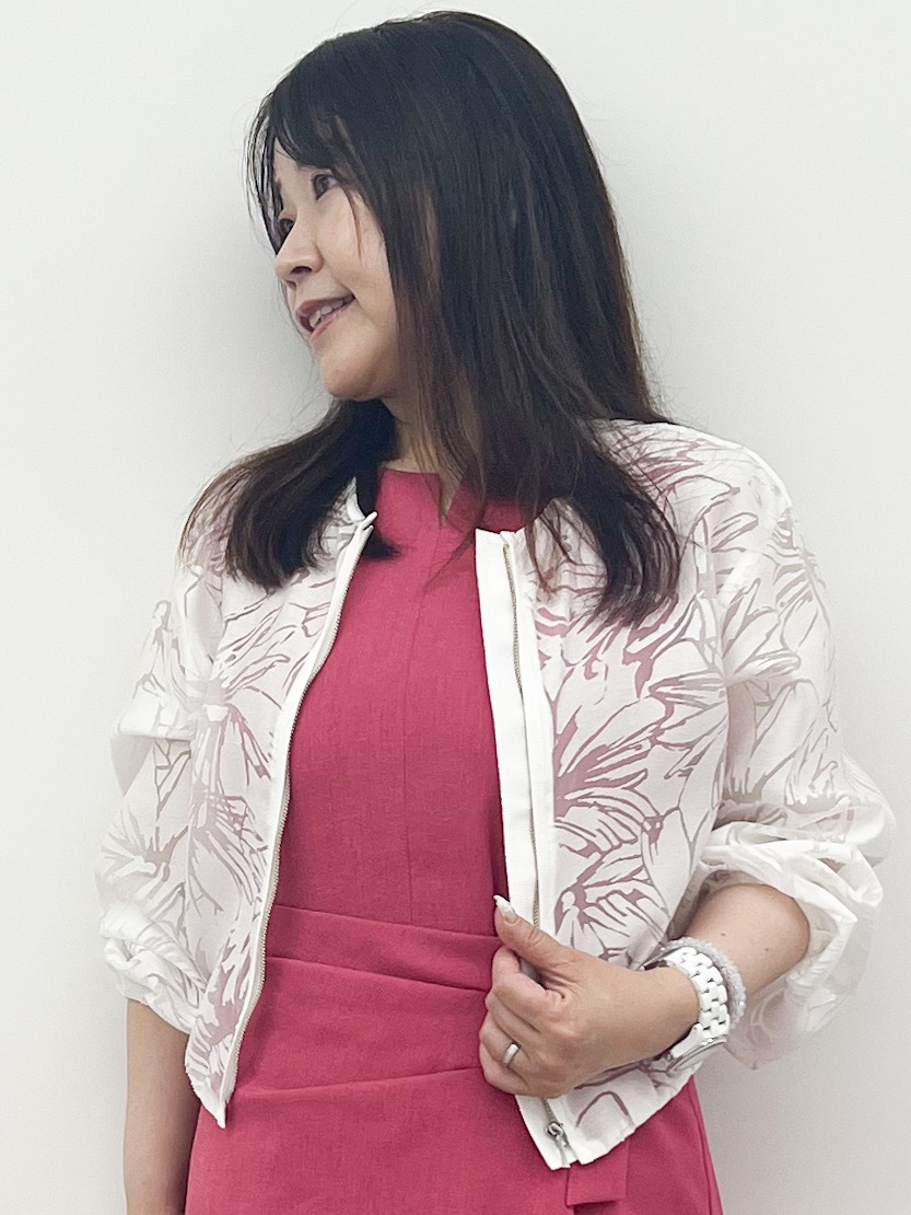 Kiyoさんの「COUP DE CHANCE｜【手洗い可／日本製】オパール花柄ブルゾン」を使ったコーディネート