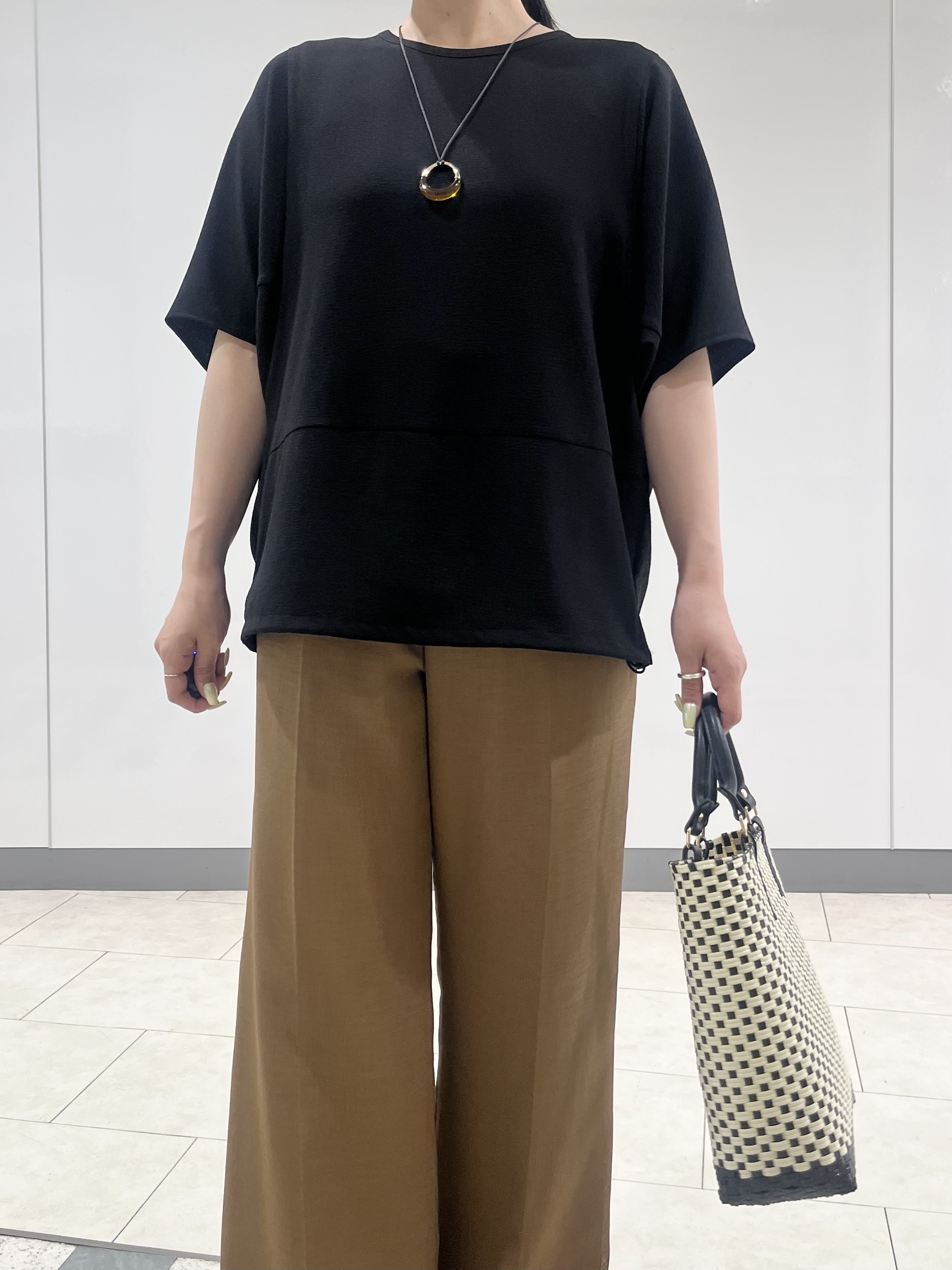 hasuさんの「INDIVI｜【洗える／2WAY／裾ドロスト付き】 ドルマンスリーブチュニックトップス」を使ったコーディネート
