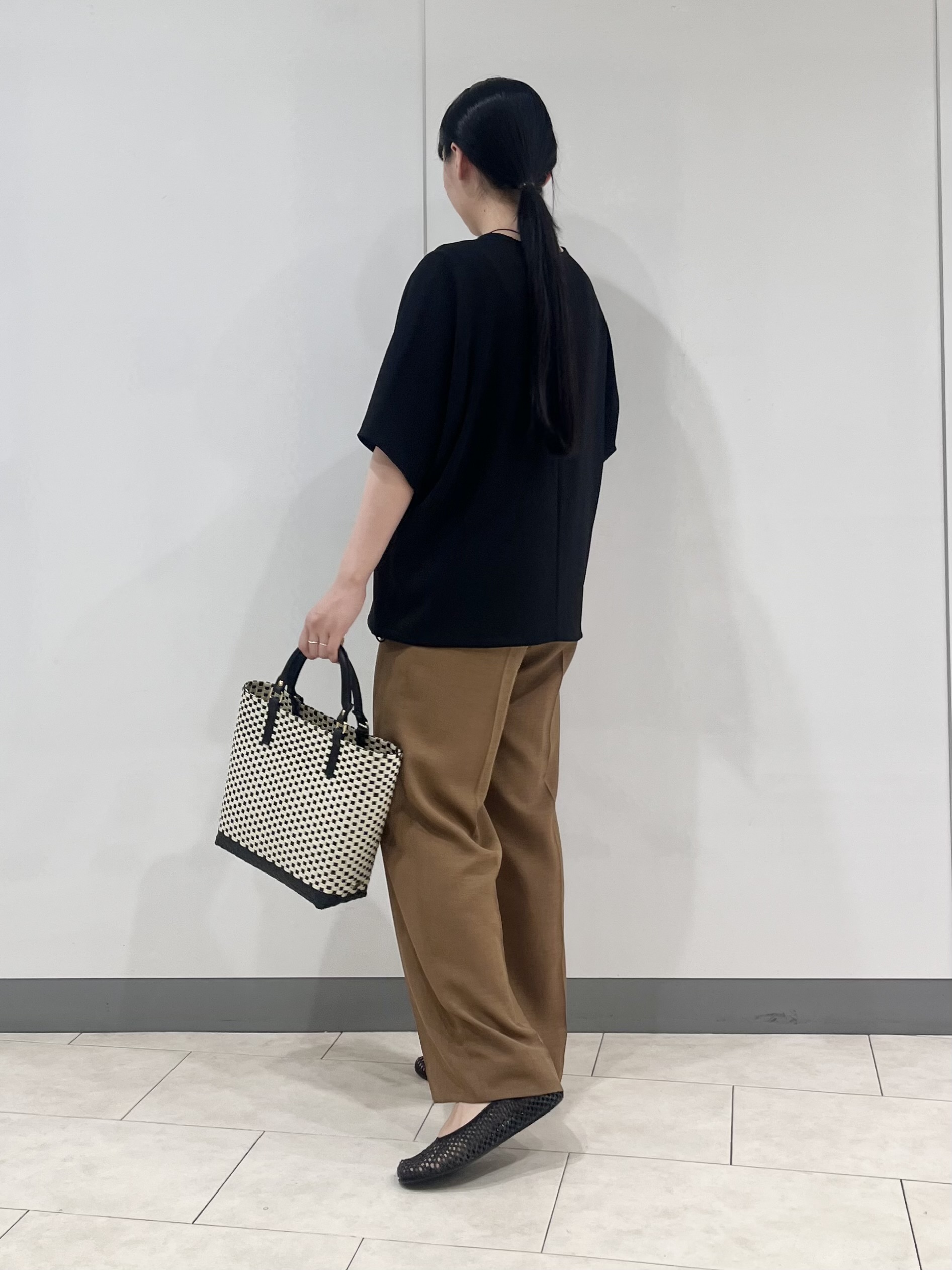 hasuさんの「INDIVI｜【洗える／2WAY／裾ドロスト付き】 ドルマンスリーブチュニックトップス」を使ったコーディネート