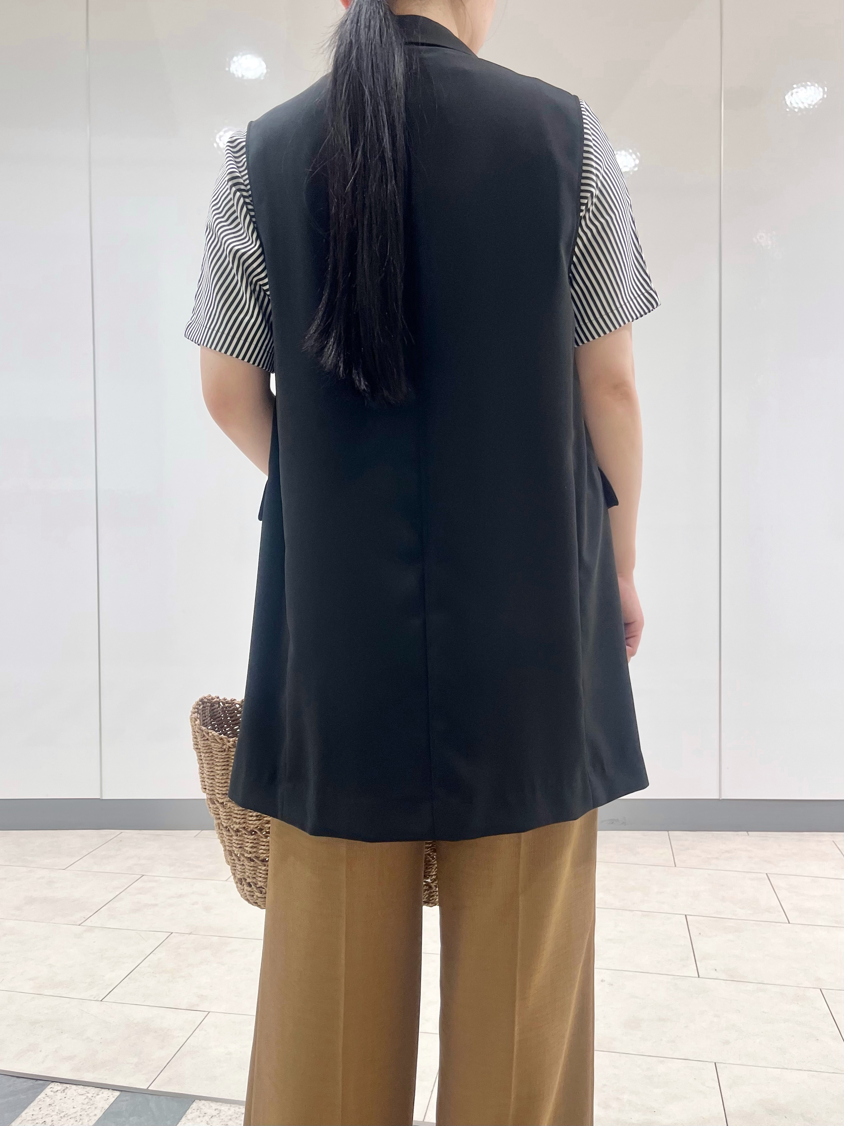 hasuさんの「INDIVI｜【接触冷感／透湿／着る日傘】颯爽ジレジャケット」を使ったコーディネート