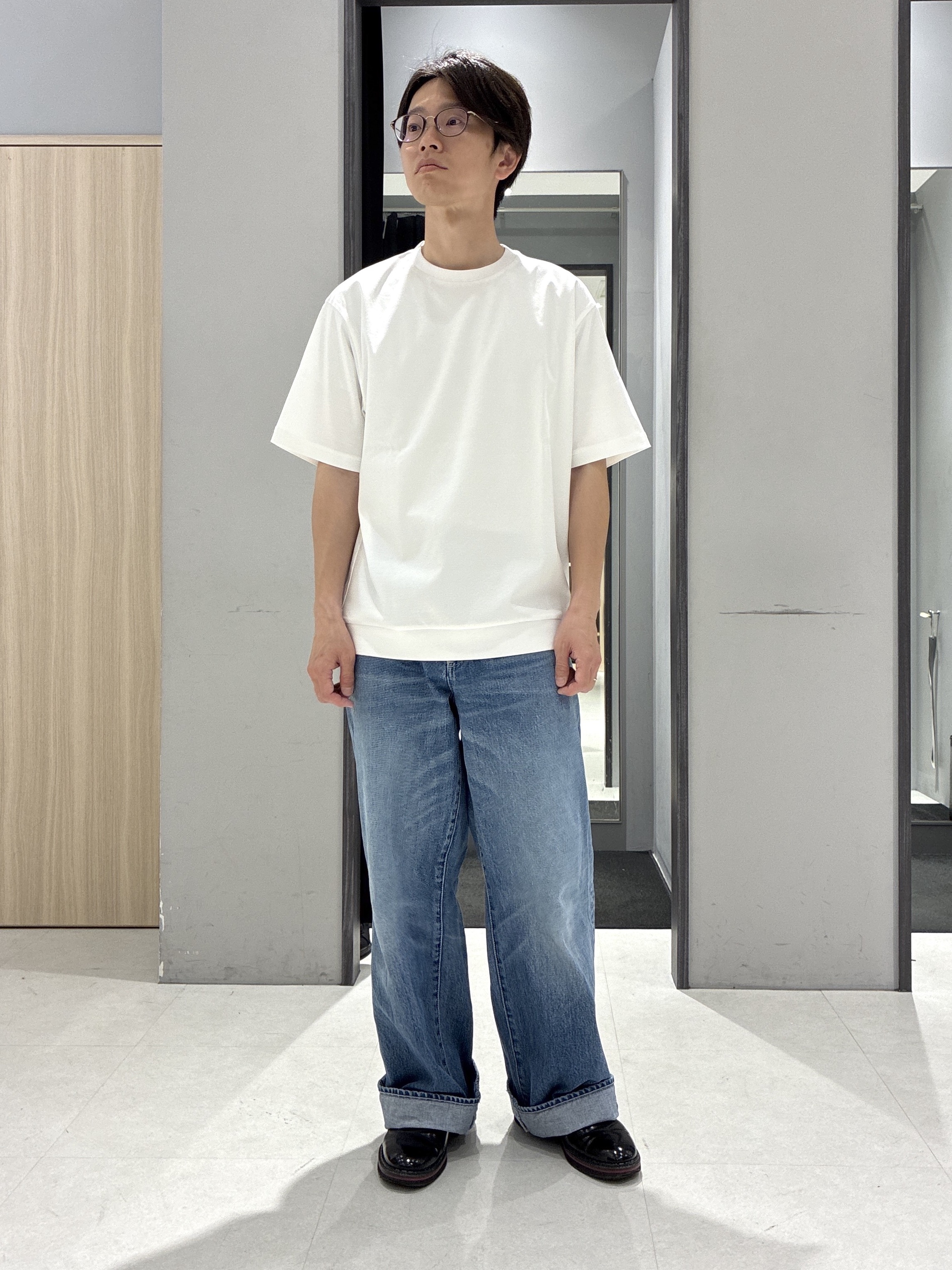 わいずみさんの「TAKEO KIKUCHI｜【通気性】トリコットサッカー 7分袖シャツ」を使ったコーディネート