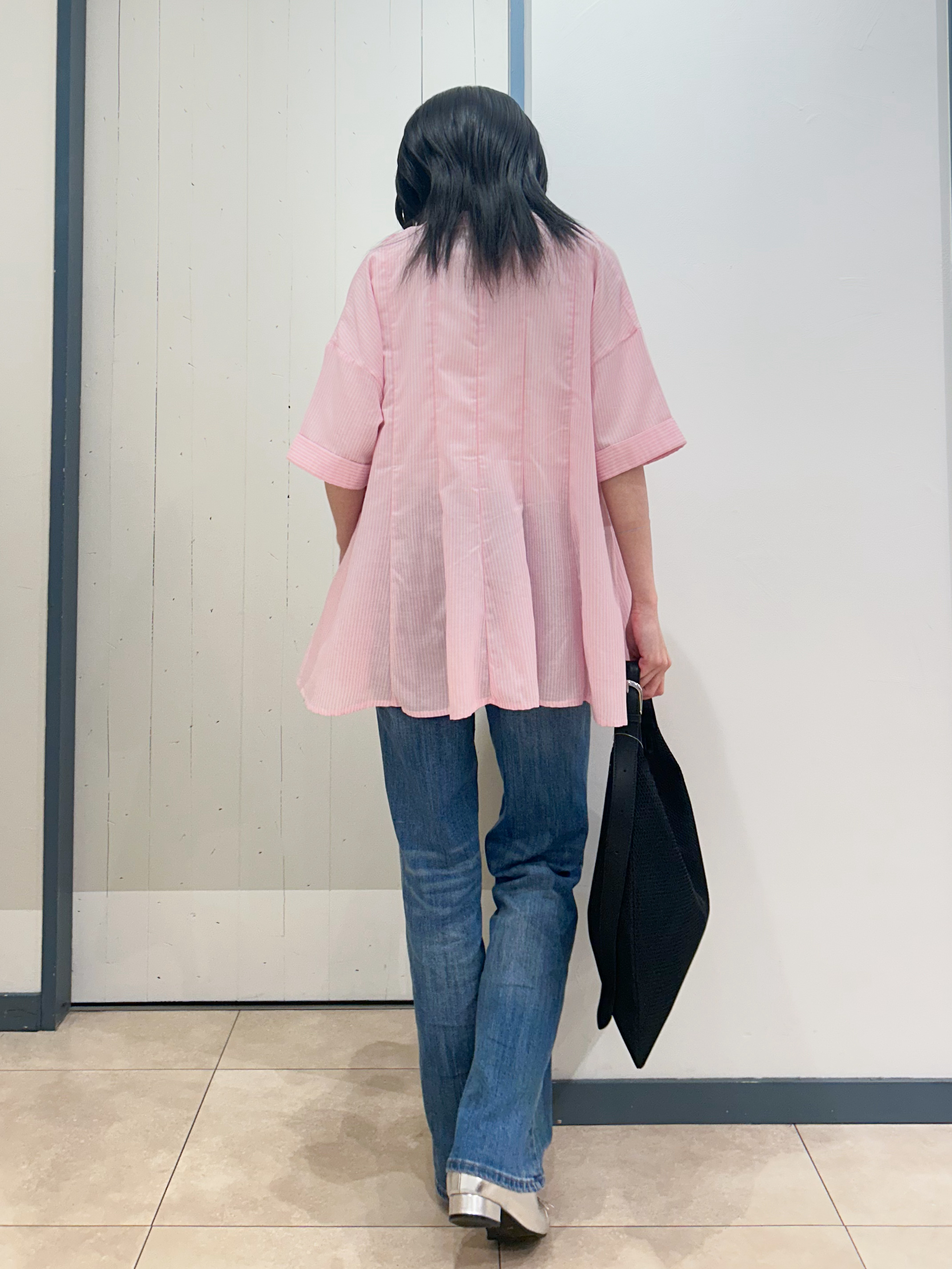 yukinoさんの「grove｜【洗濯機OK】さらっと軽やか、フレアシャツ」を使ったコーディネート