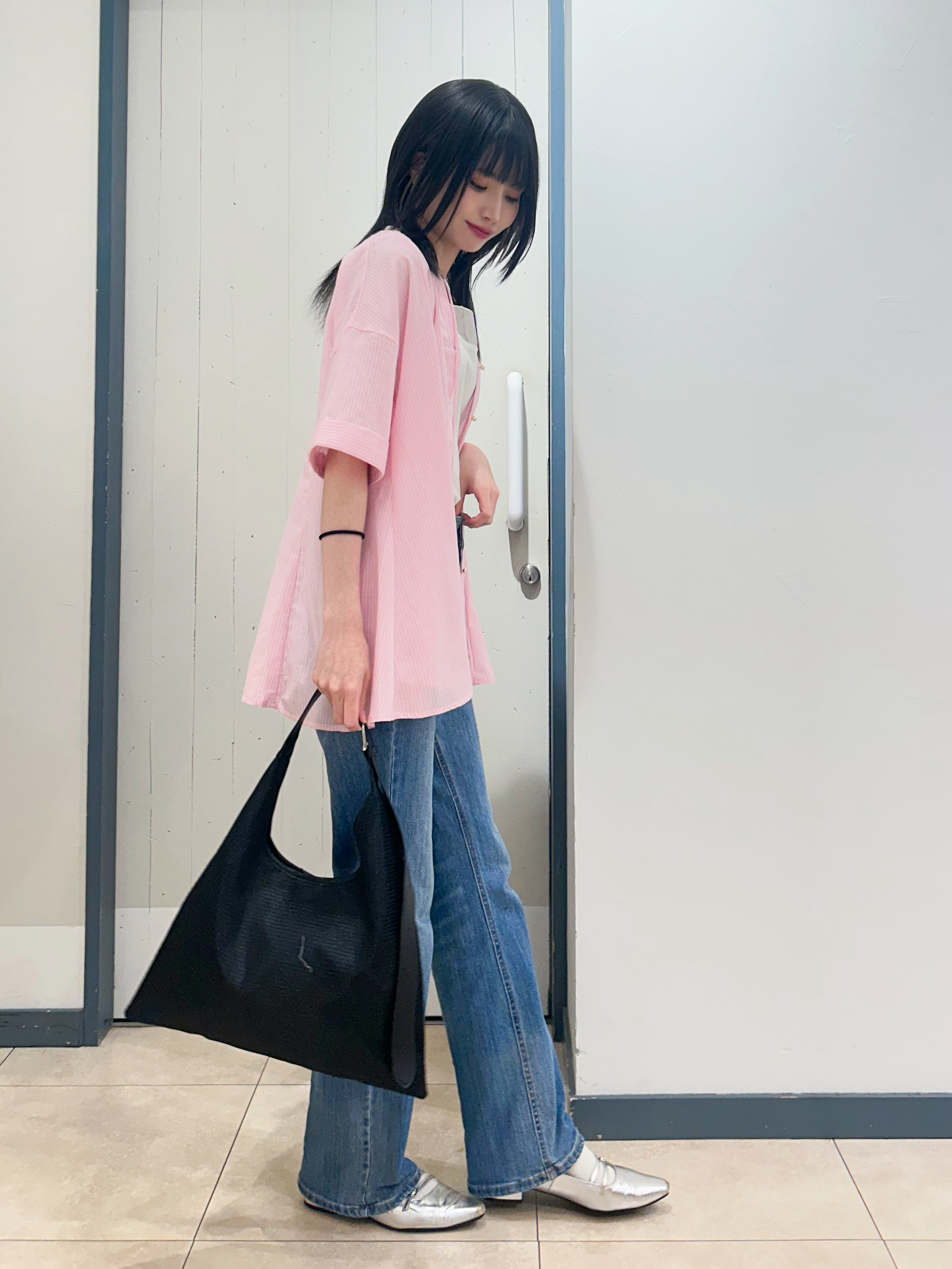 yukinoさんの「grove｜【洗濯機OK】さらっと軽やか、フレアシャツ」を使ったコーディネート