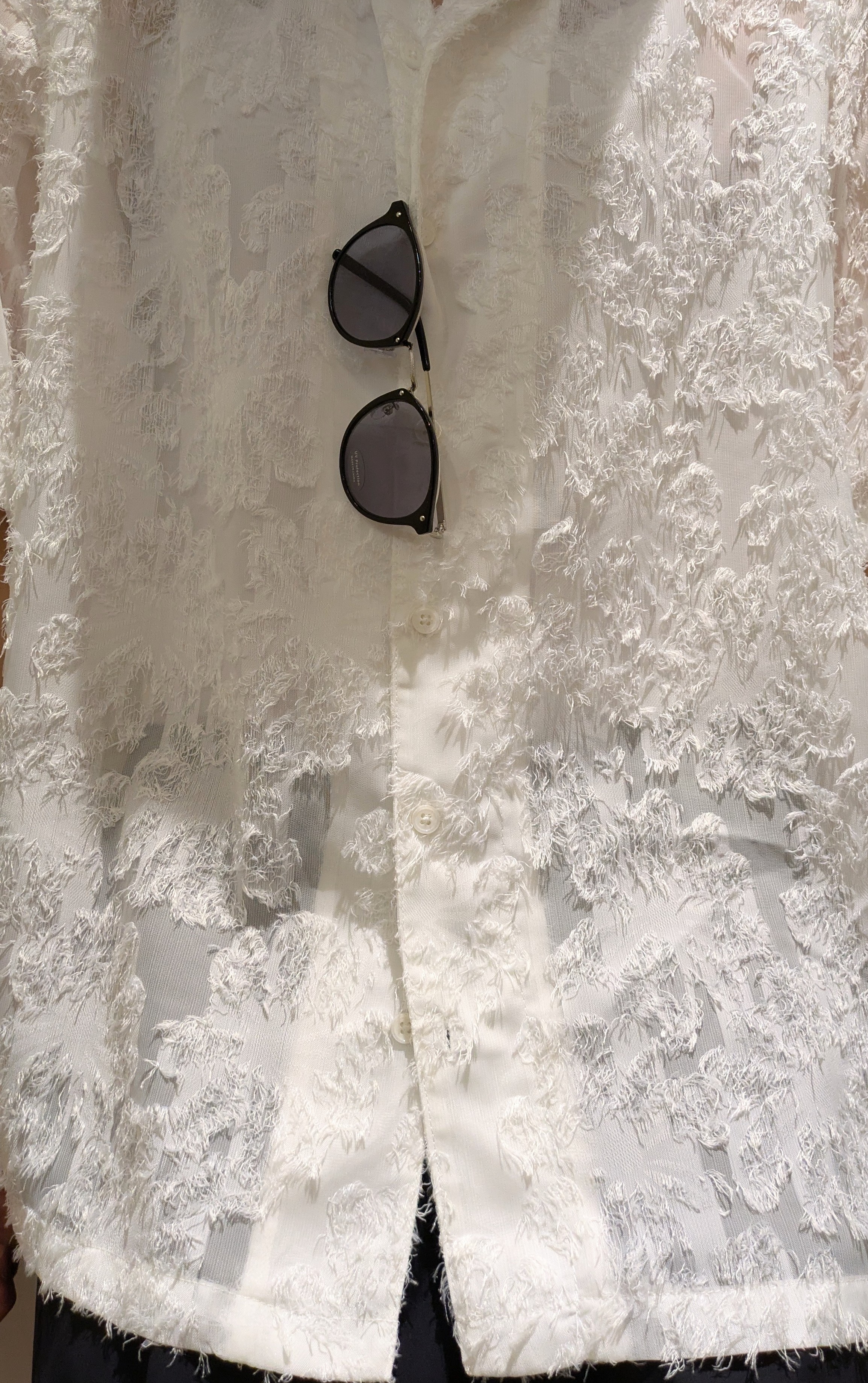 Chiichanさんの「tk.TAKEO KIKUCHI｜【26SSトレンドの商品】シアーフラワーシャツ/フラワーデザイン/通気性/レース/透け感/トレンド」を使ったコーディネート