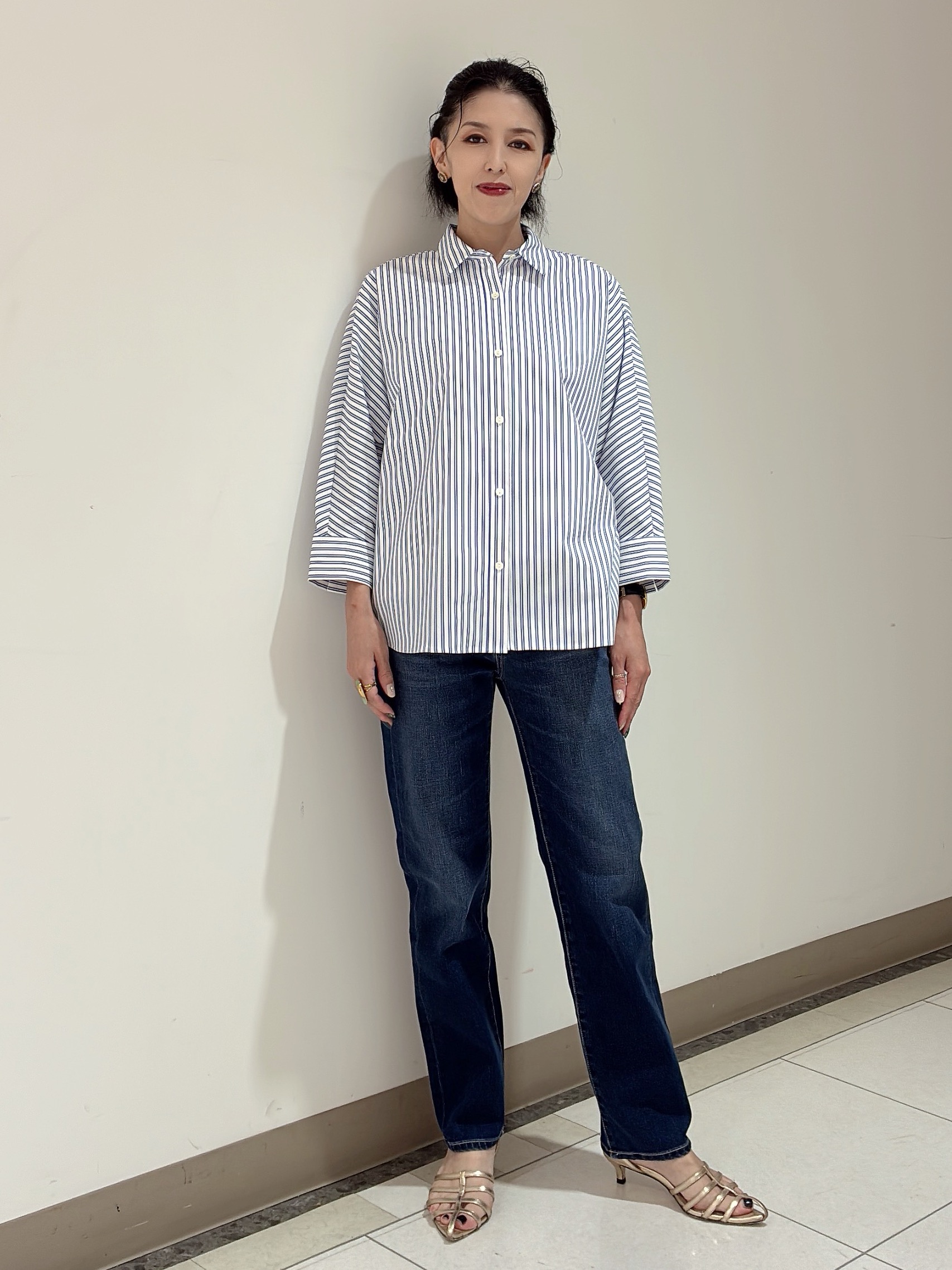 環さんの「UNTITLED｜【接触冷感/吸水速乾/UVカット】ドルマンスリーブシャツ」を使ったコーディネート