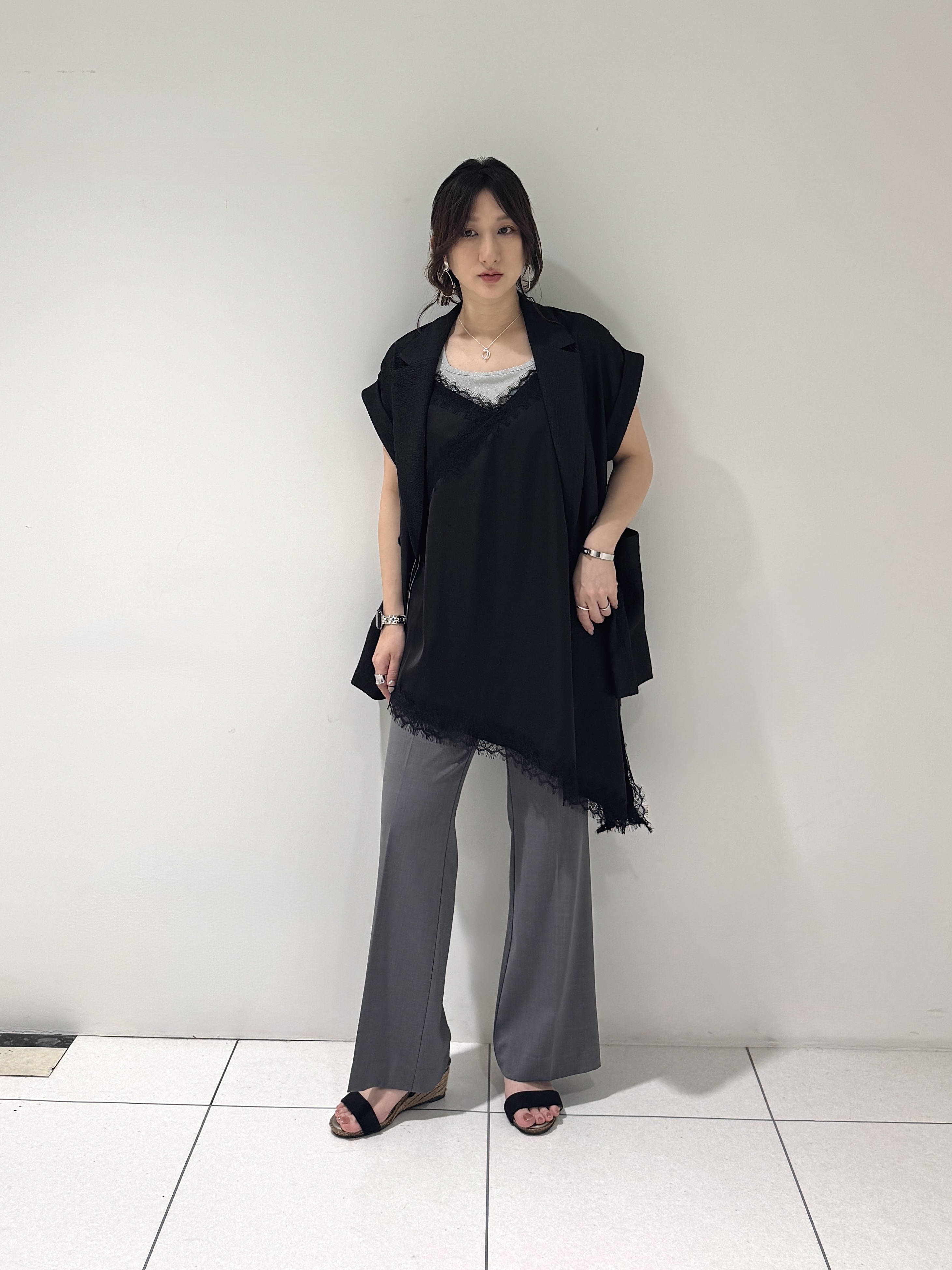 そんさんの「INDIVI｜ワッシャーシアー半袖ダブルジャケット」を使ったコーディネート