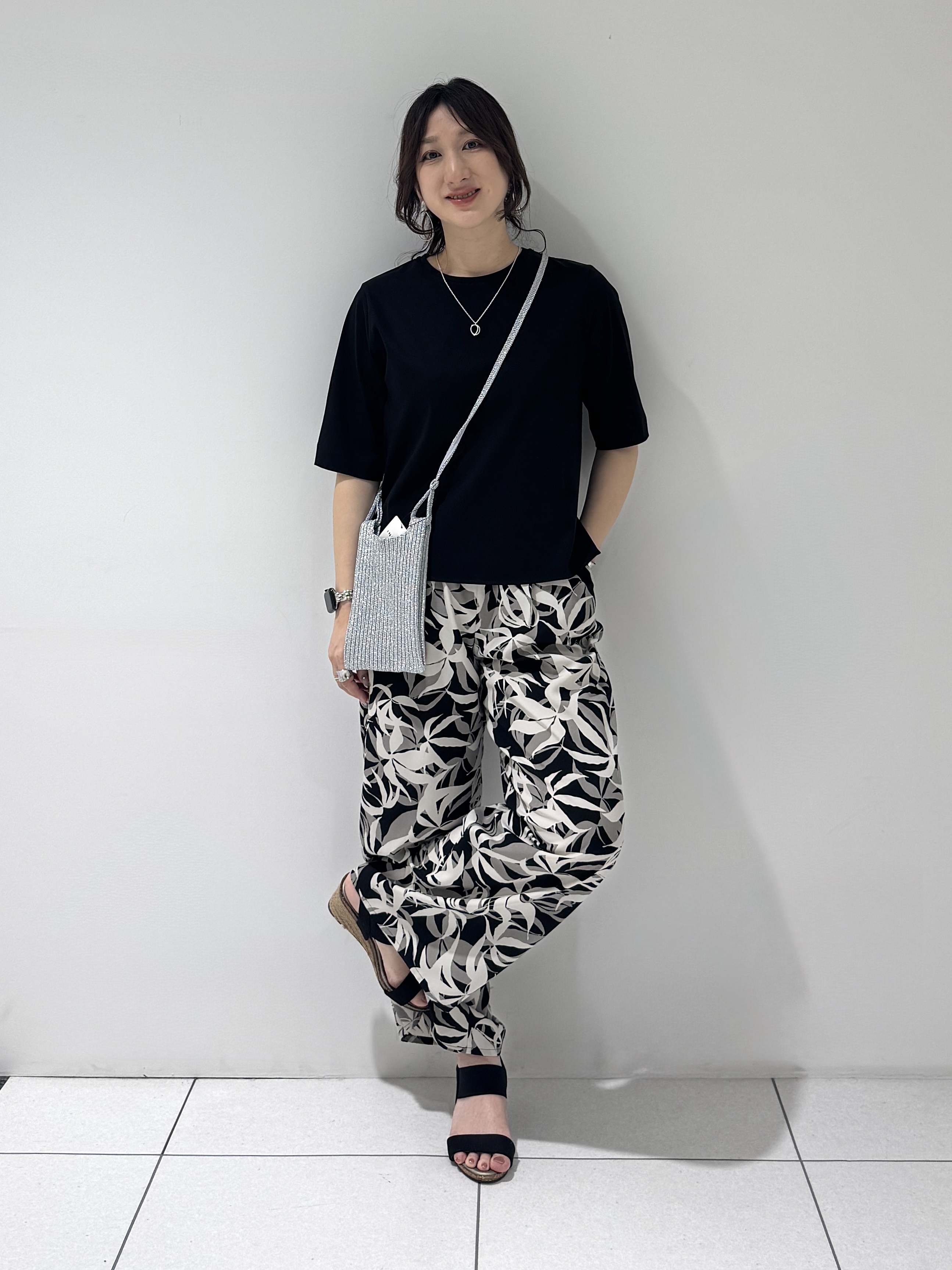 そんさんの「INDIVI｜【洗える／メッシュ素材／SETUP可能】半袖シアージャケット」を使ったコーディネート