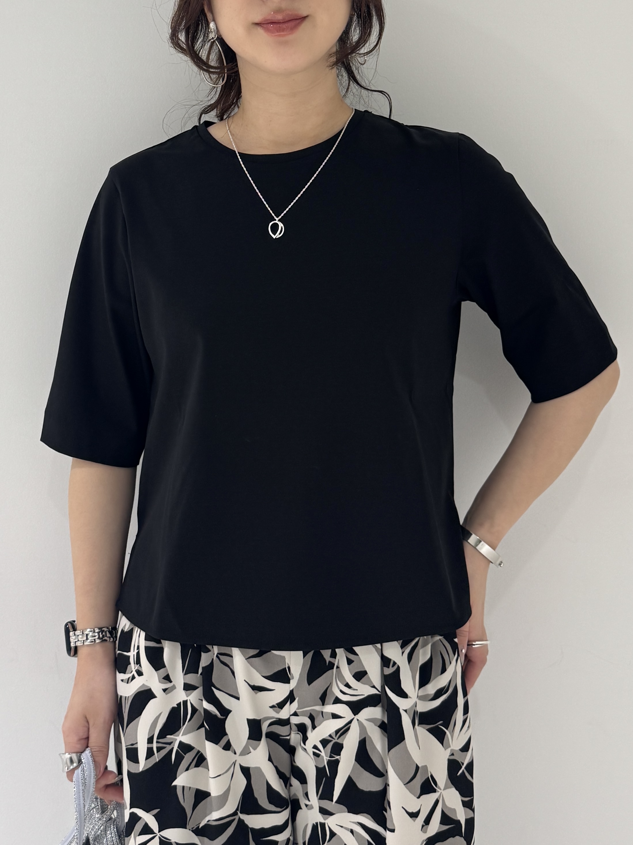 そんさんの「INDIVI｜【洗える／メッシュ素材／SETUP可能】半袖シアージャケット」を使ったコーディネート