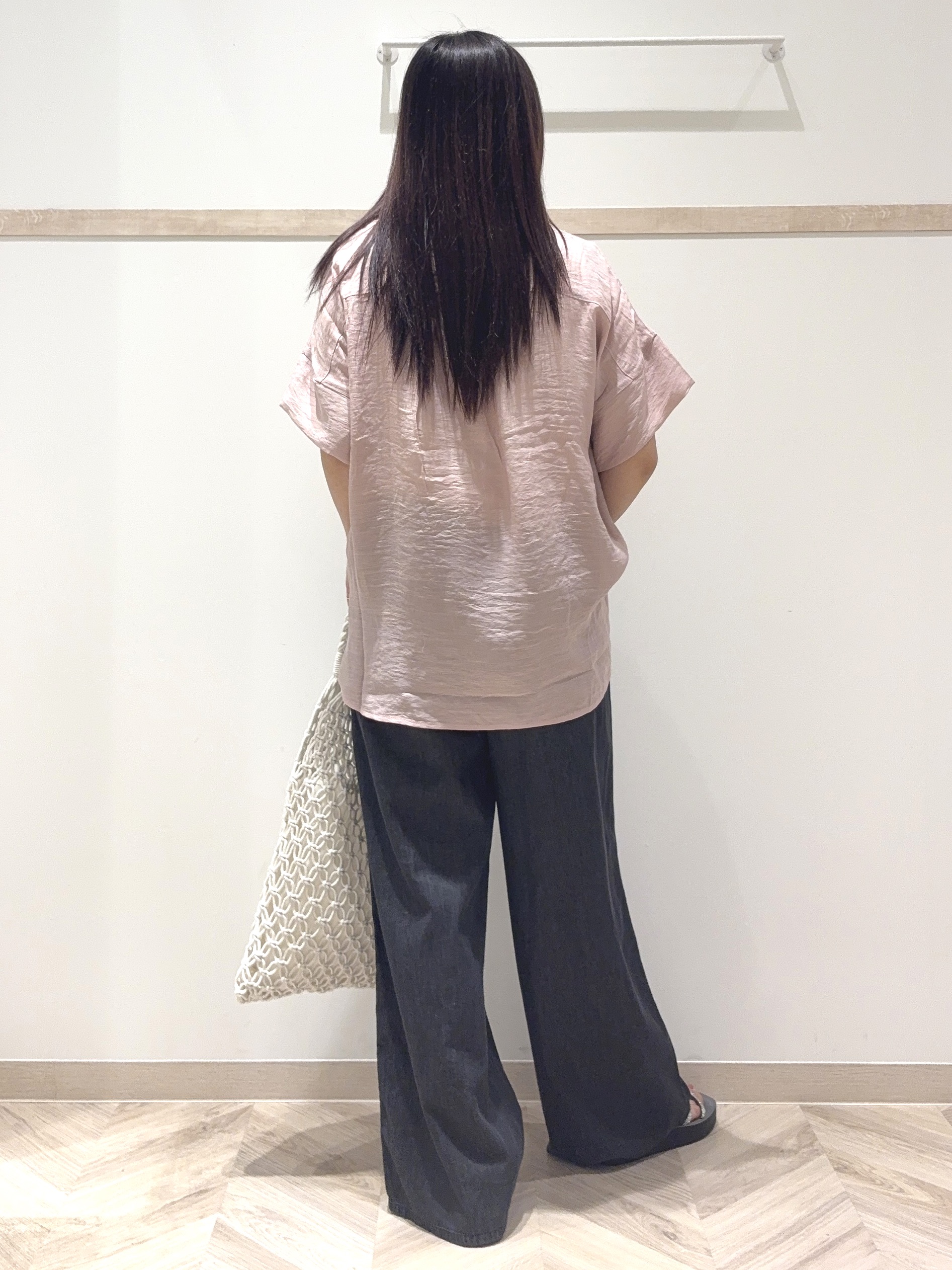 nanaさんの「SHOO･LA･RUE｜【2点セット/S-LL/洗濯機可】時短でコーデ決まる スラブスキッパーシャツ＋タンクトップ」を使ったコーディネート