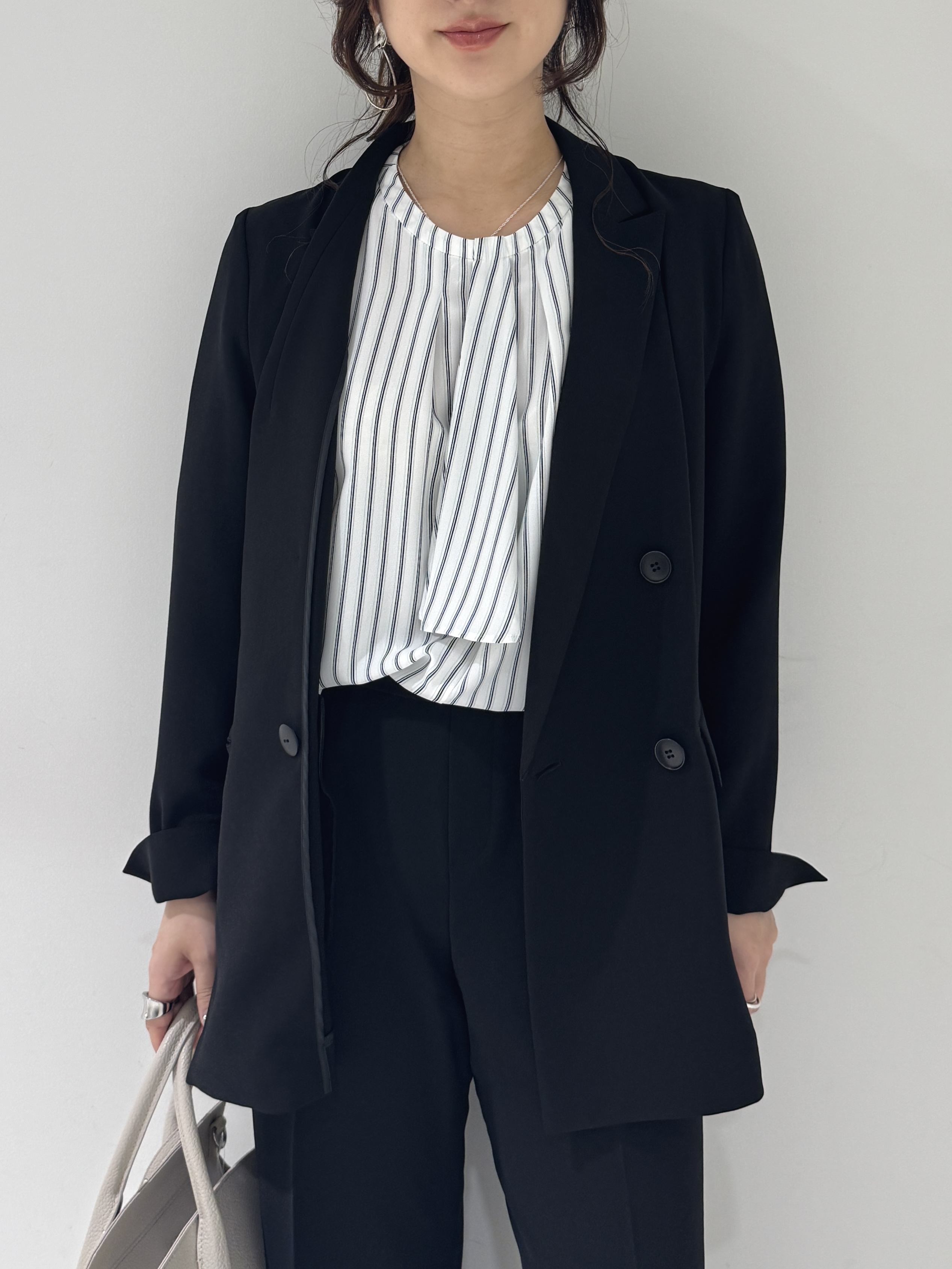 そんさんの「INDIVI｜【洗える／多機能／SETUP可】着る日傘ダブルジャケット」を使ったコーディネート
