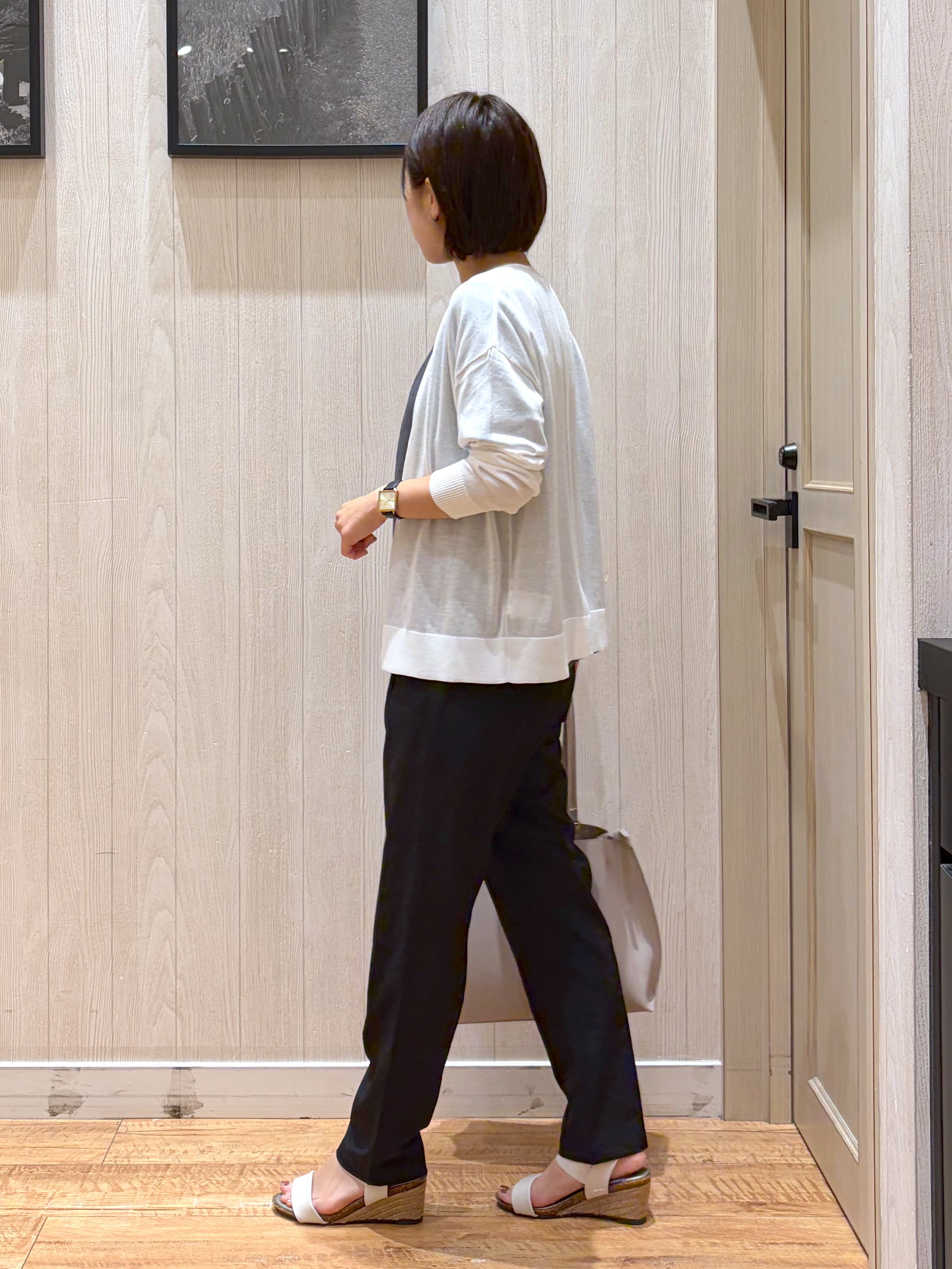 shirayuuuさんの「SHOO･LA･RUE｜【洗濯機可/S-LL】オンにもオフにも マルチに使えるボタンレスカーディガン」を使ったコーディネート